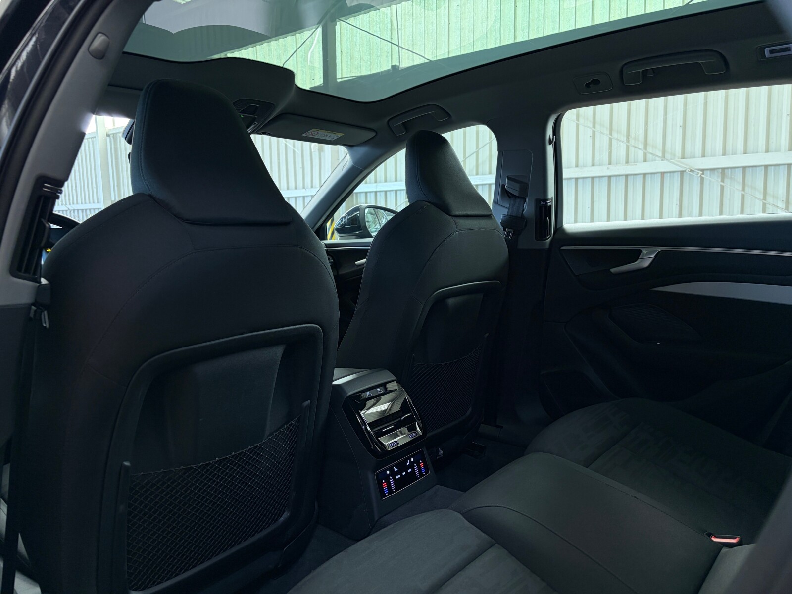 Audi A6 Avant - zdjęcie 24