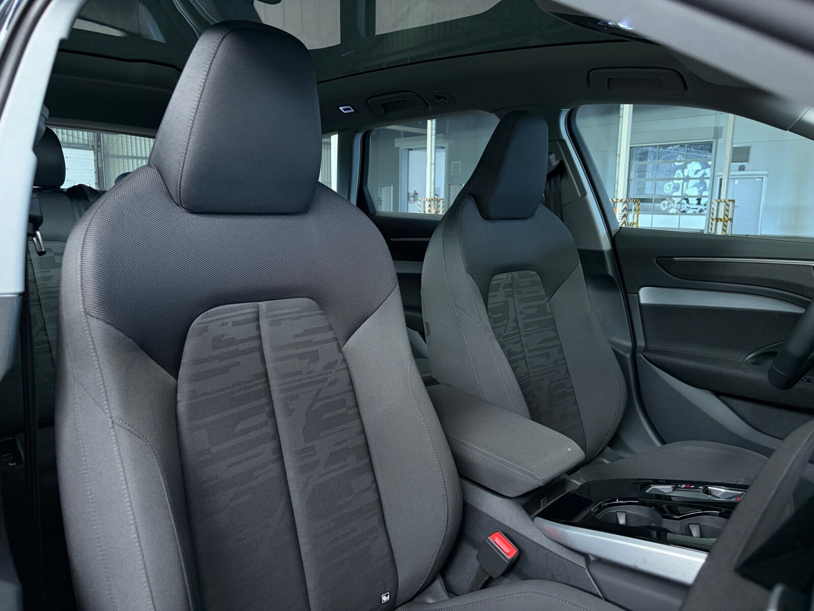 Audi A6 Avant - zdjęcie 22