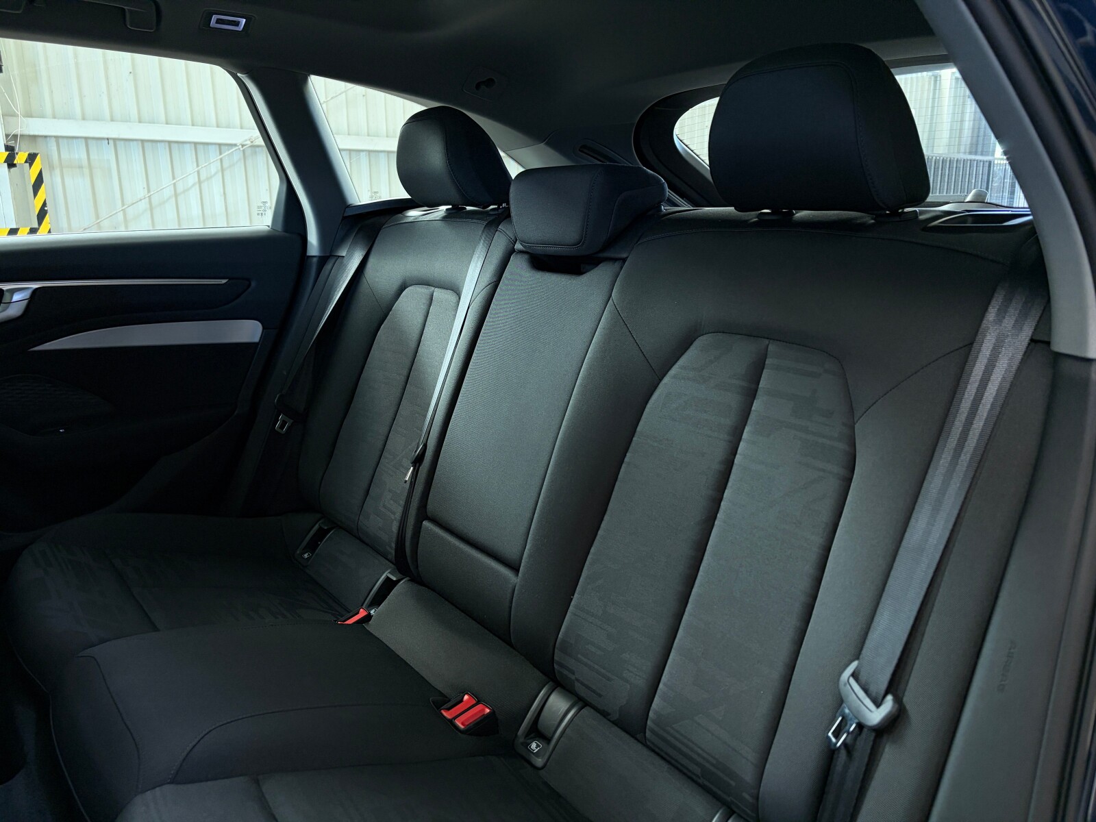 Audi A6 Avant - zdjęcie 25