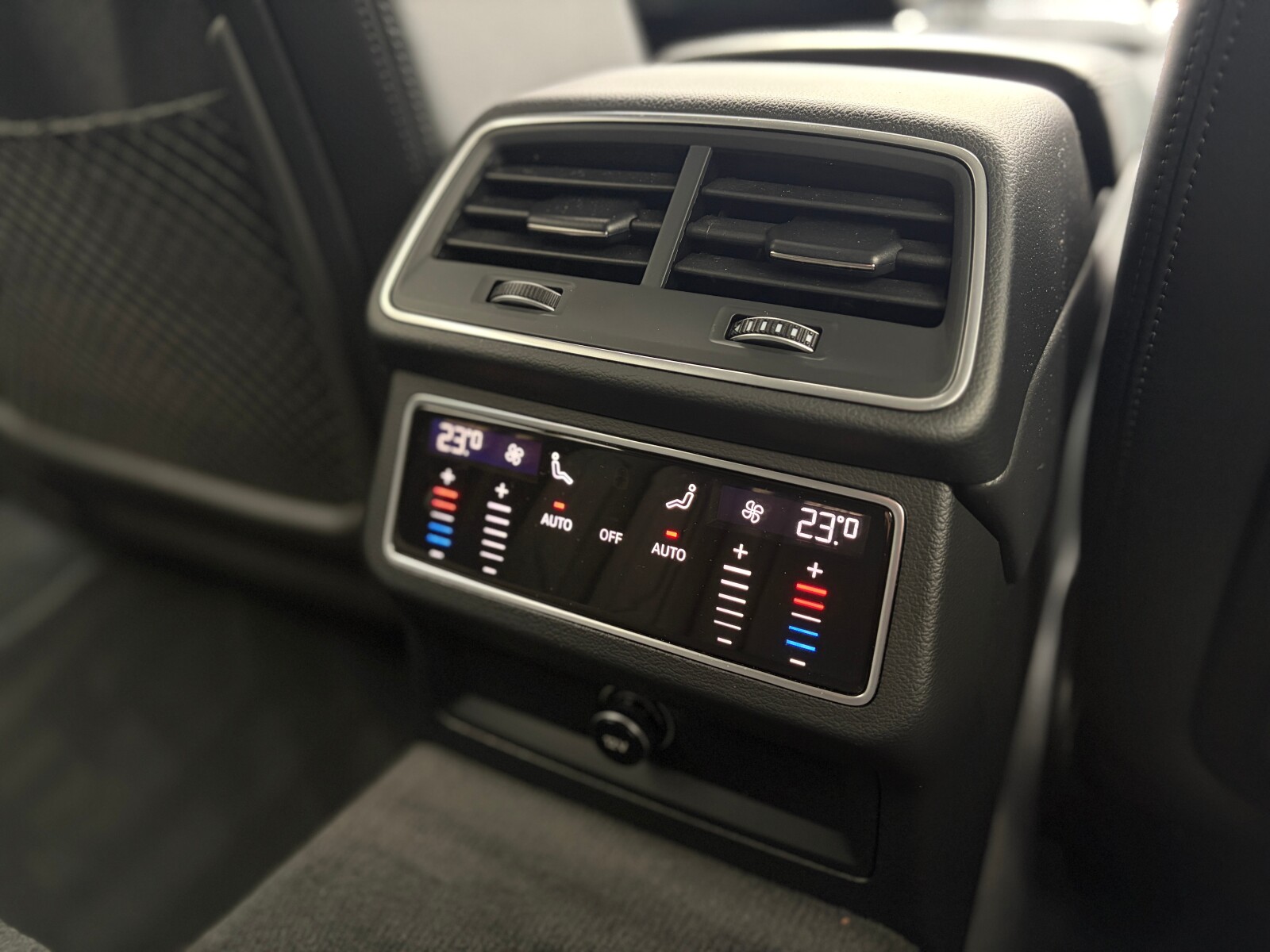 Audi A6 Avant - zdjęcie 39