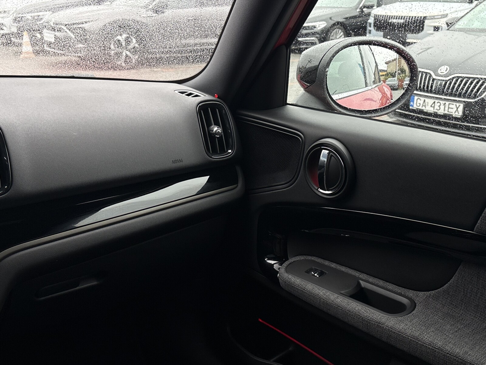 MINI Countryman - zdjęcie 12