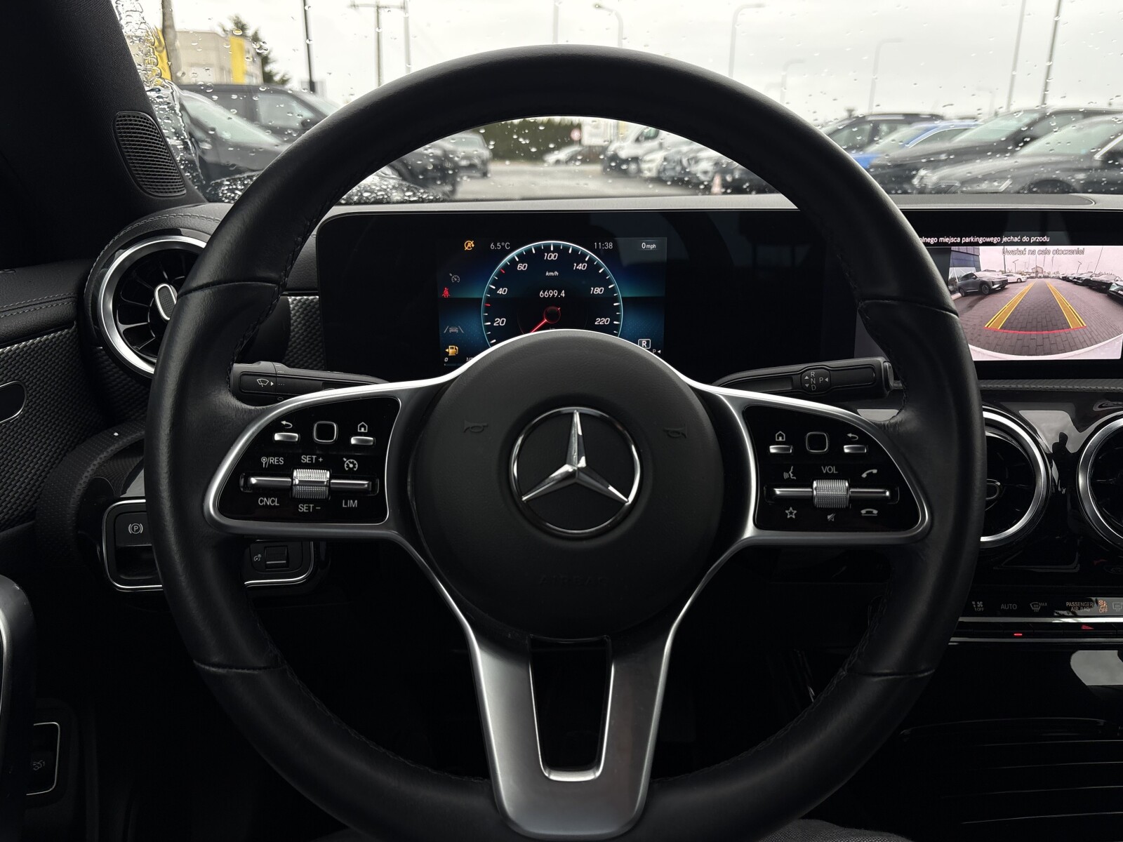 Mercedes-Benz CLA 200 - zdjęcie 14