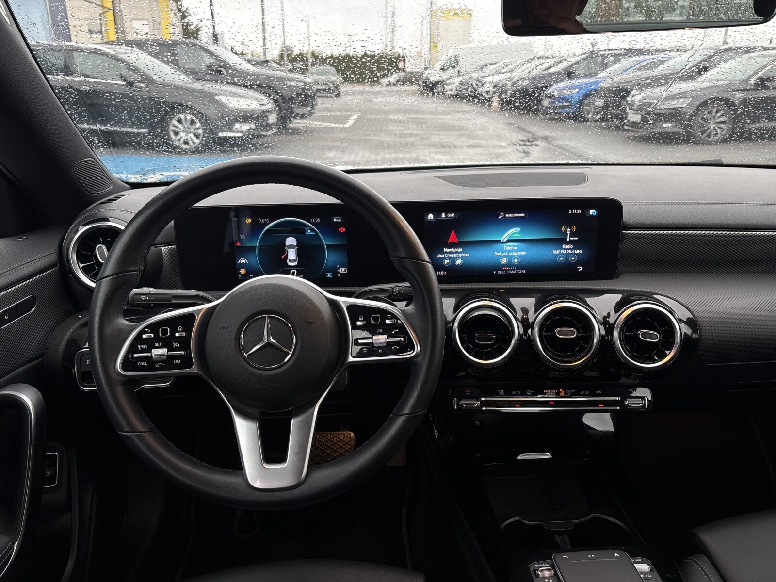 Mercedes-Benz CLA 200 - zdjęcie 11