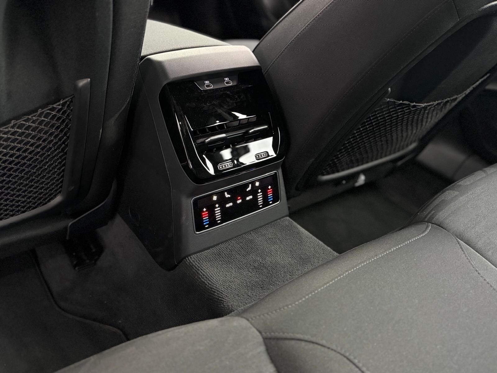 Audi A6 Avant - zdjęcie 21