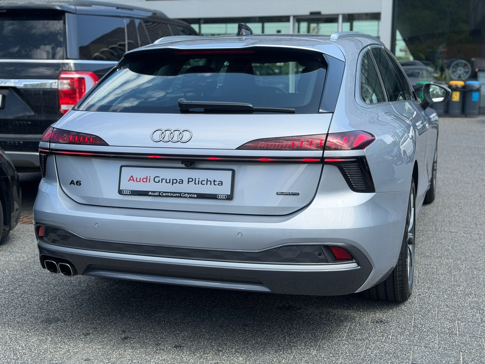 Audi A6 Avant - zdjęcie 11