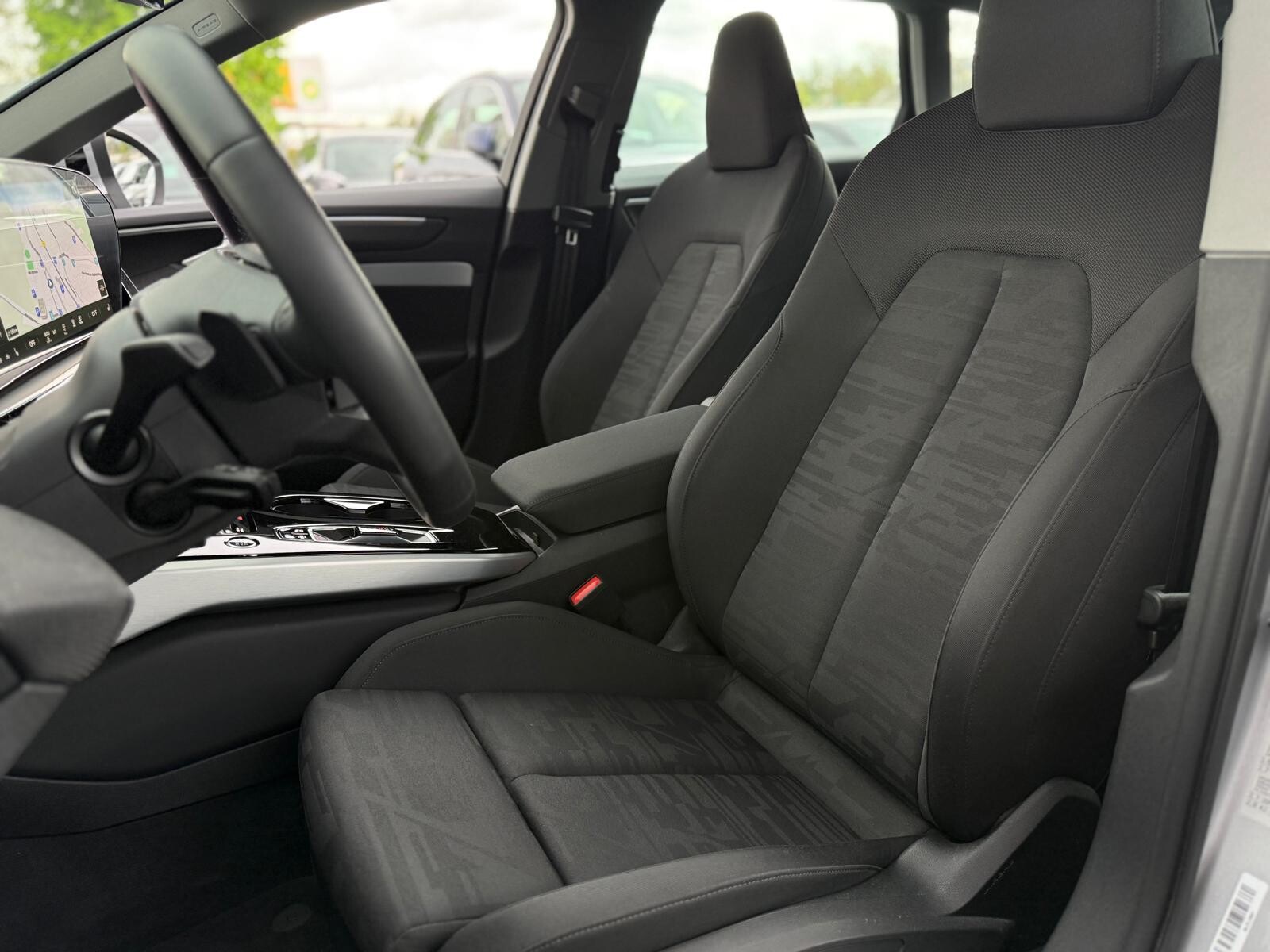 Audi A6 Avant - zdjęcie 17
