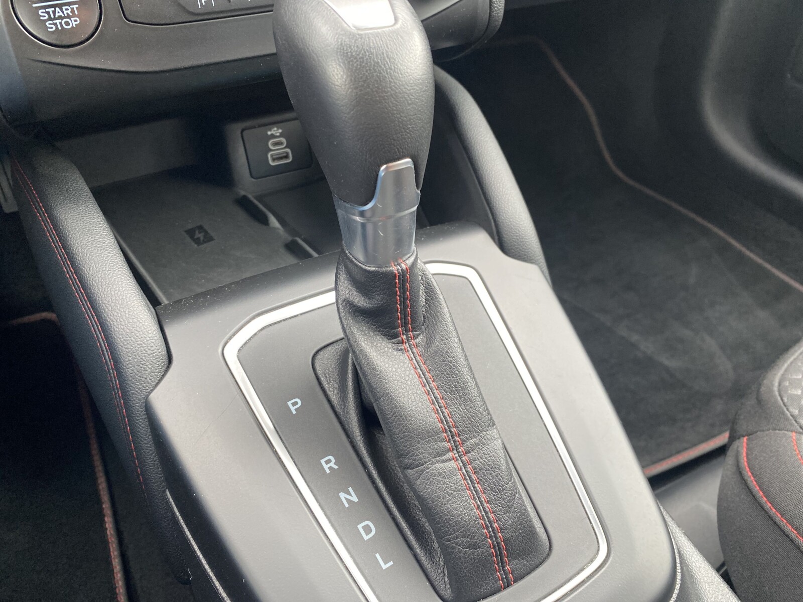 Ford Focus - zdjęcie 23