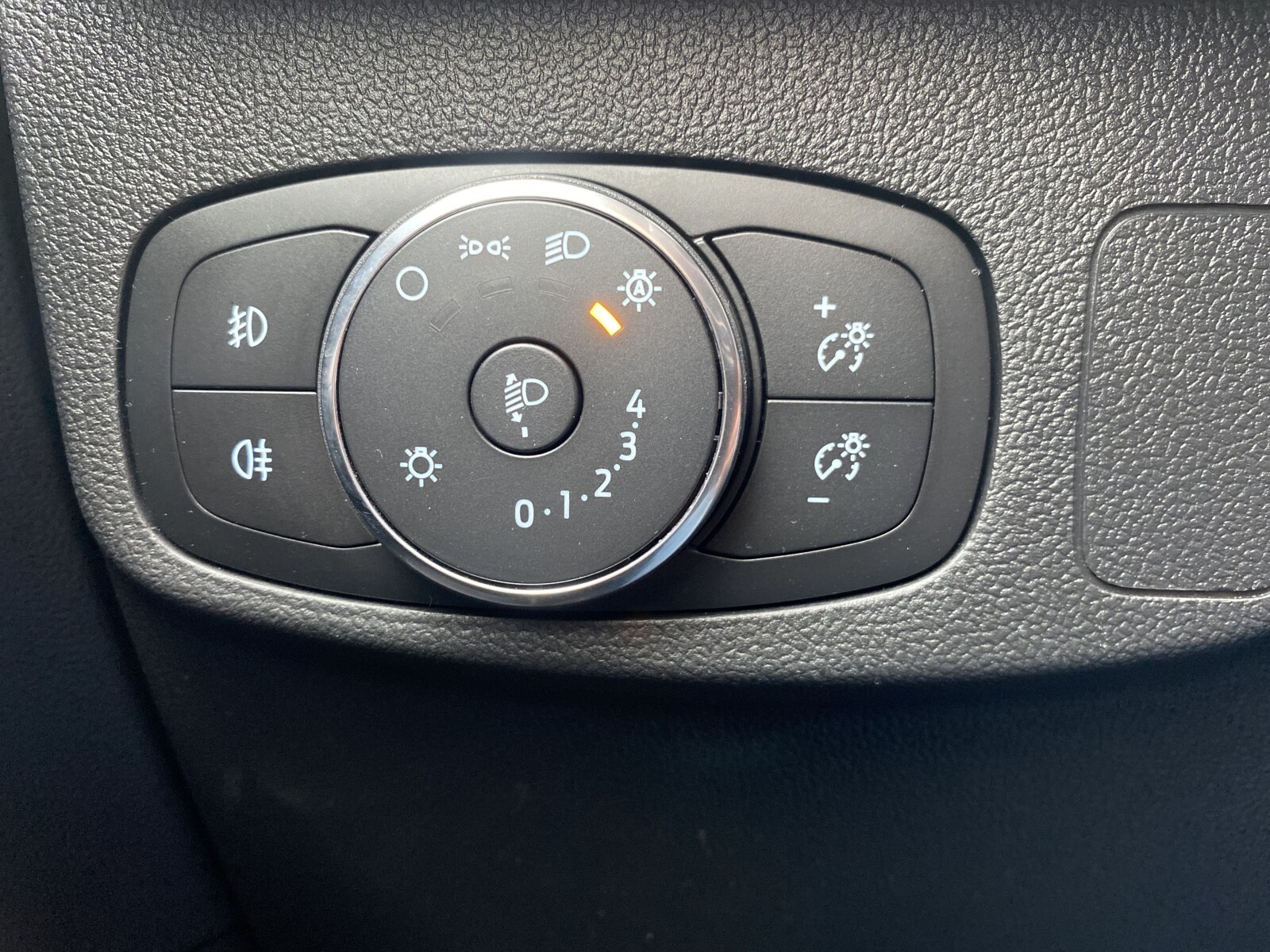 Ford Focus - zdjęcie 17