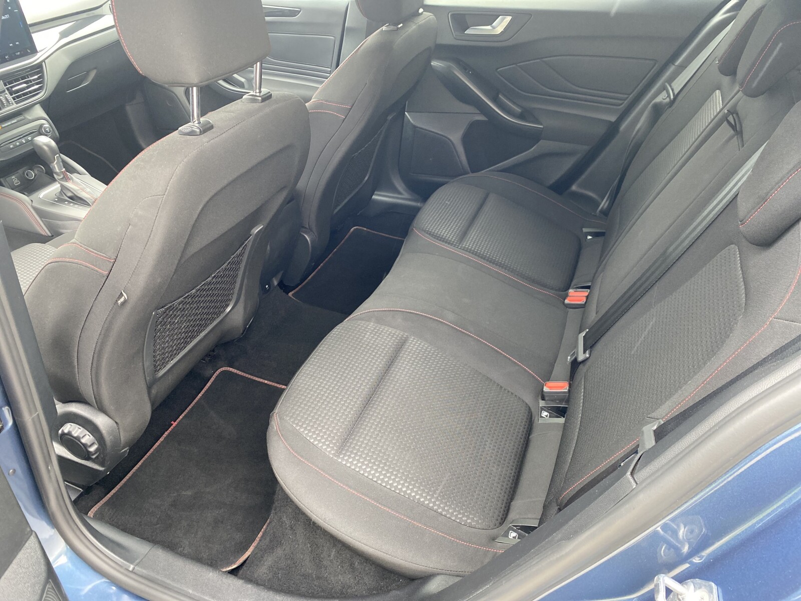 Ford Focus - zdjęcie 10