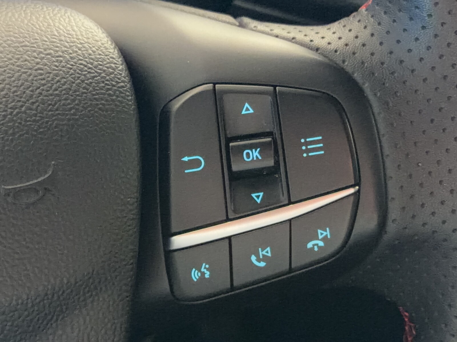 Ford Focus - zdjęcie 18