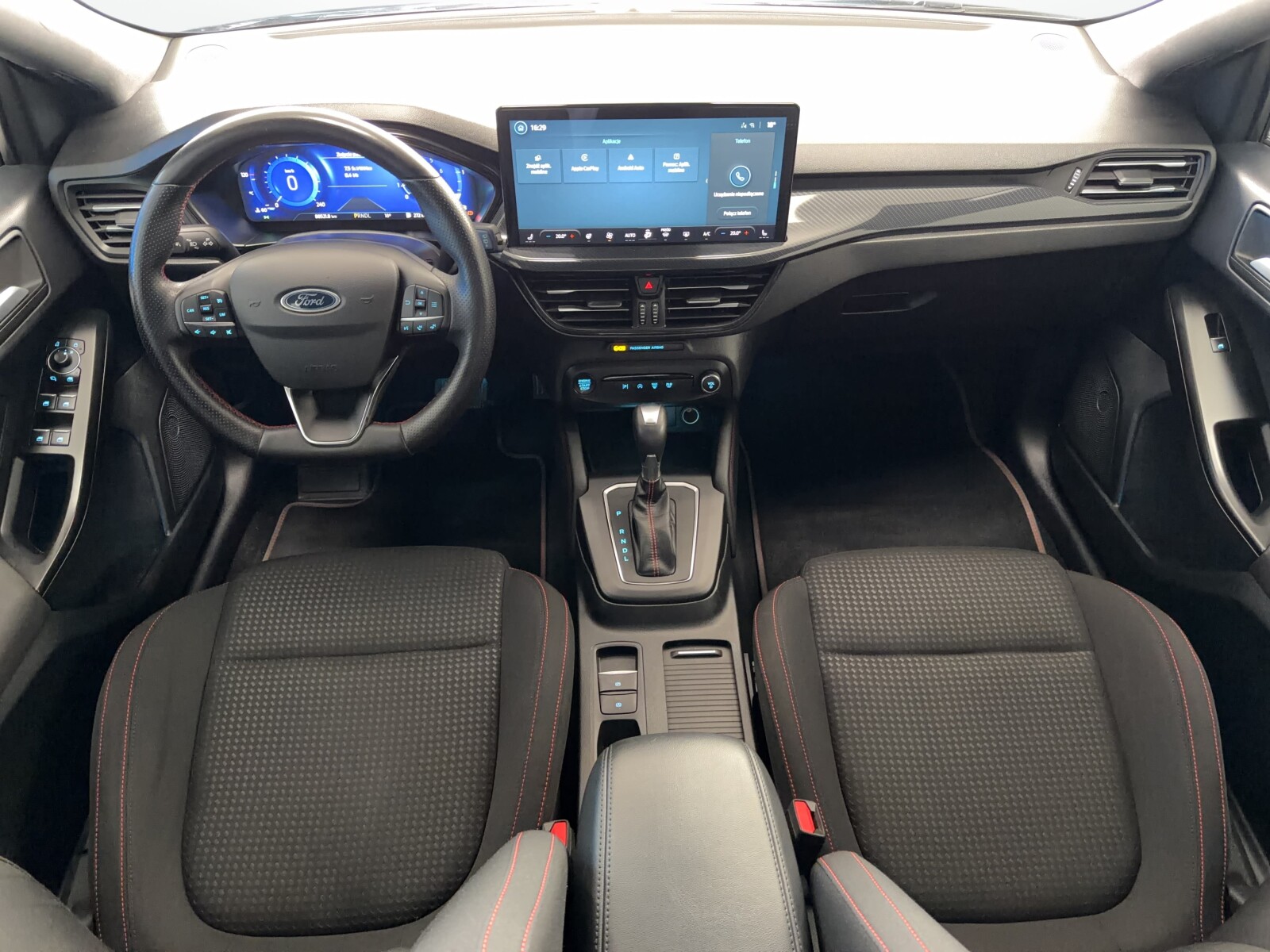 Ford Focus - zdjęcie 15