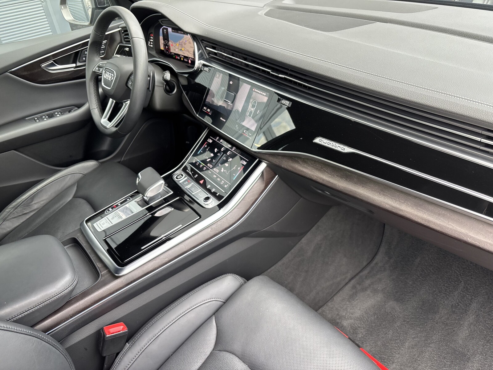 Audi Q8 - zdjęcie 35
