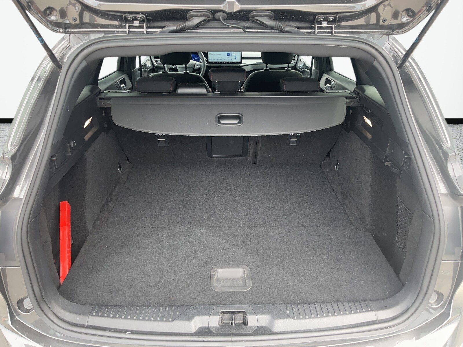 Ford Focus - zdjęcie 17