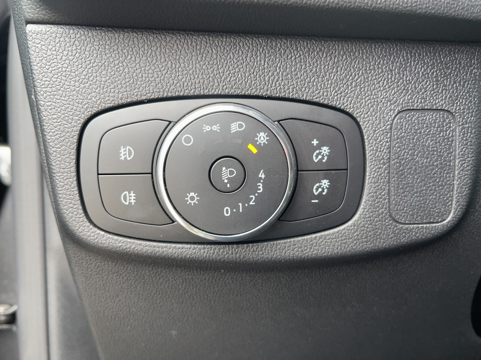 Ford Focus - zdjęcie 21