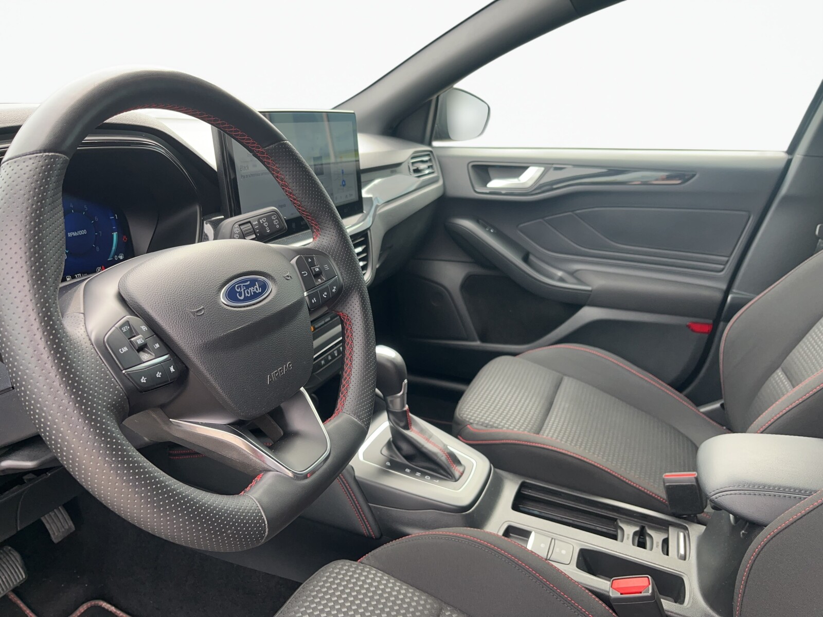 Ford Focus - zdjęcie 9