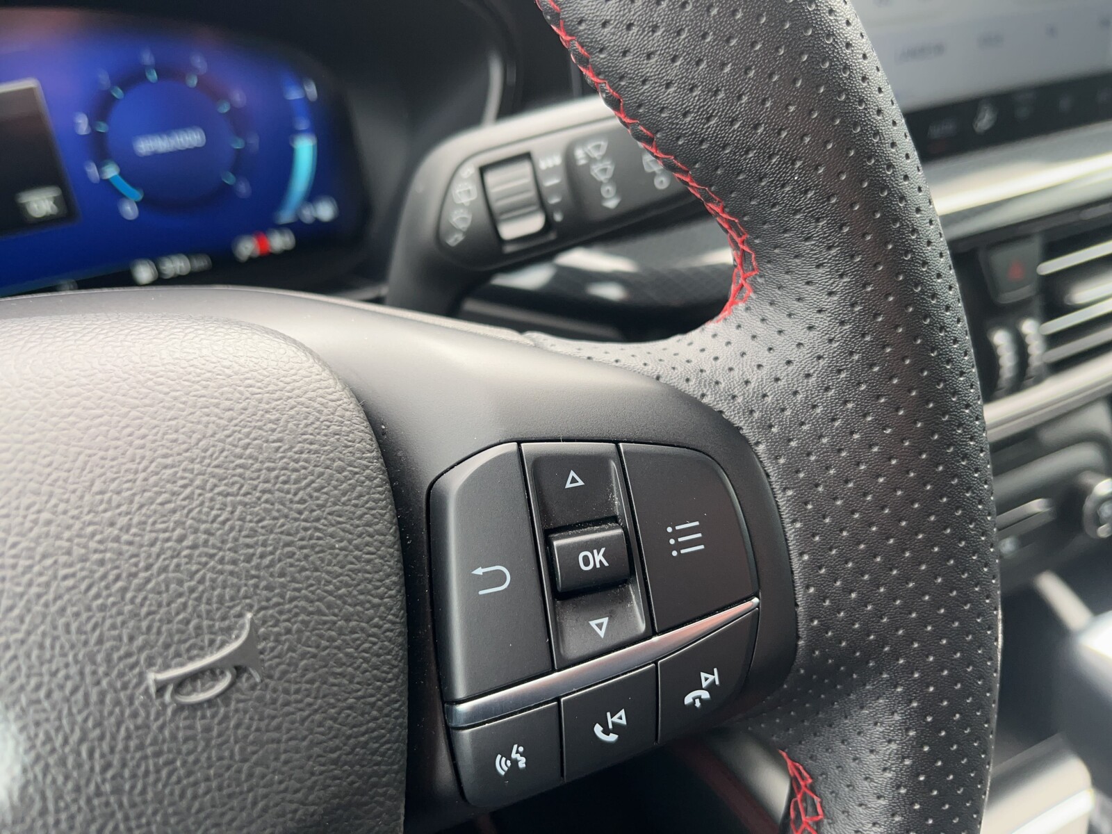 Ford Focus - zdjęcie 24