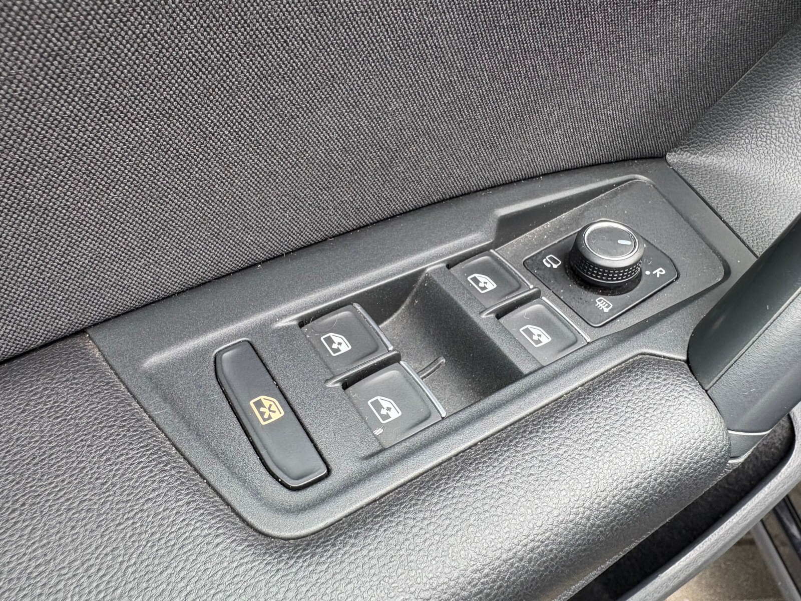 Volkswagen Tiguan - zdjęcie 20