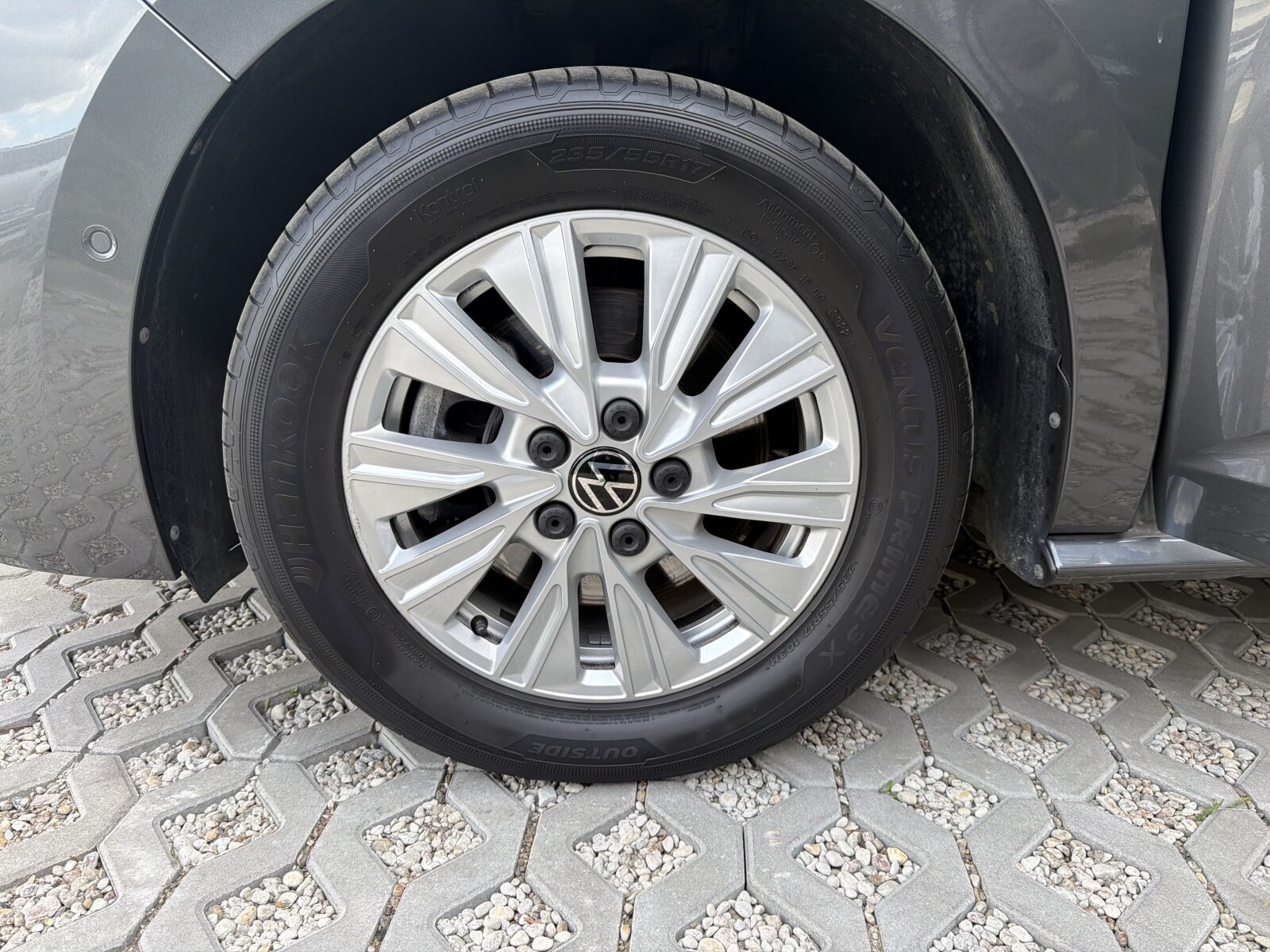 Volkswagen Multivan - zdjęcie 18