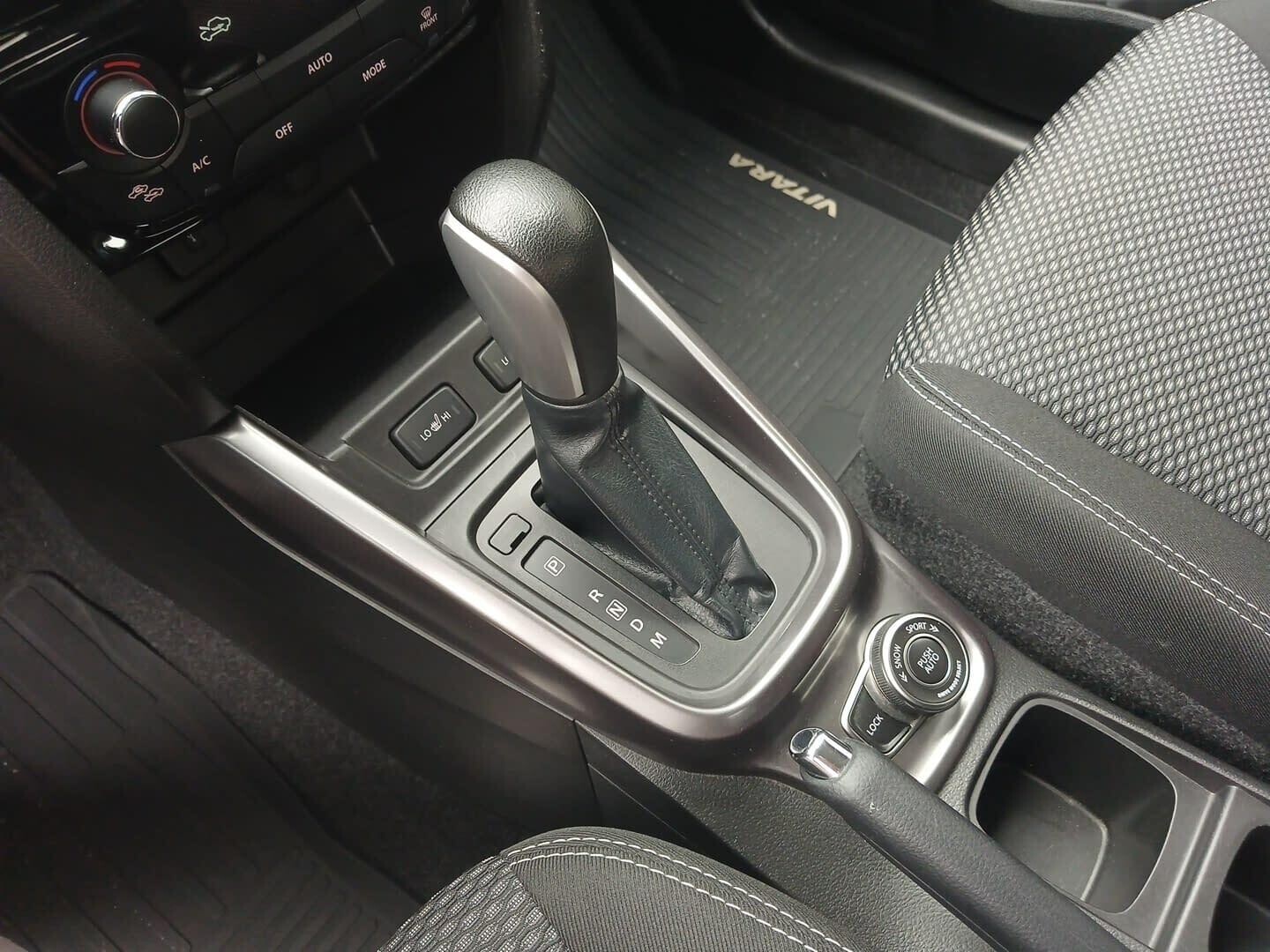 Suzuki Vitara - zdjęcie 10