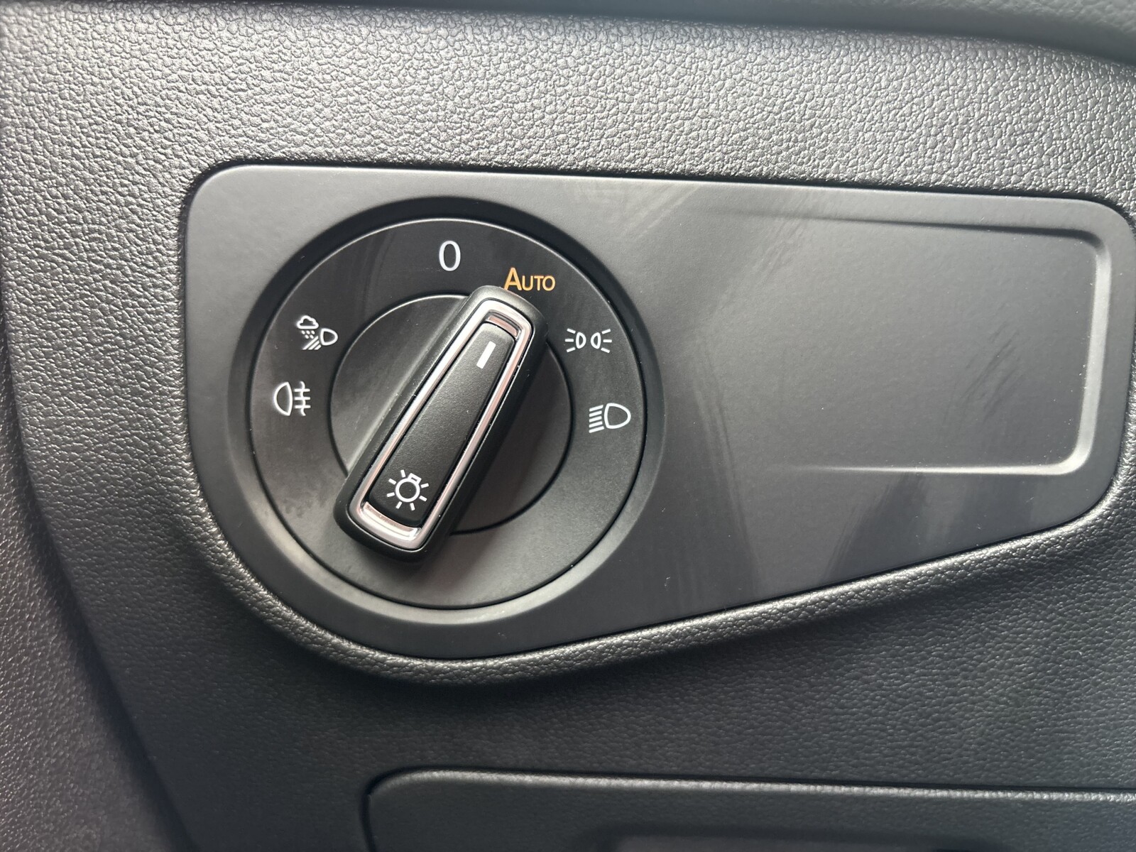 Volkswagen Tiguan - zdjęcie 27