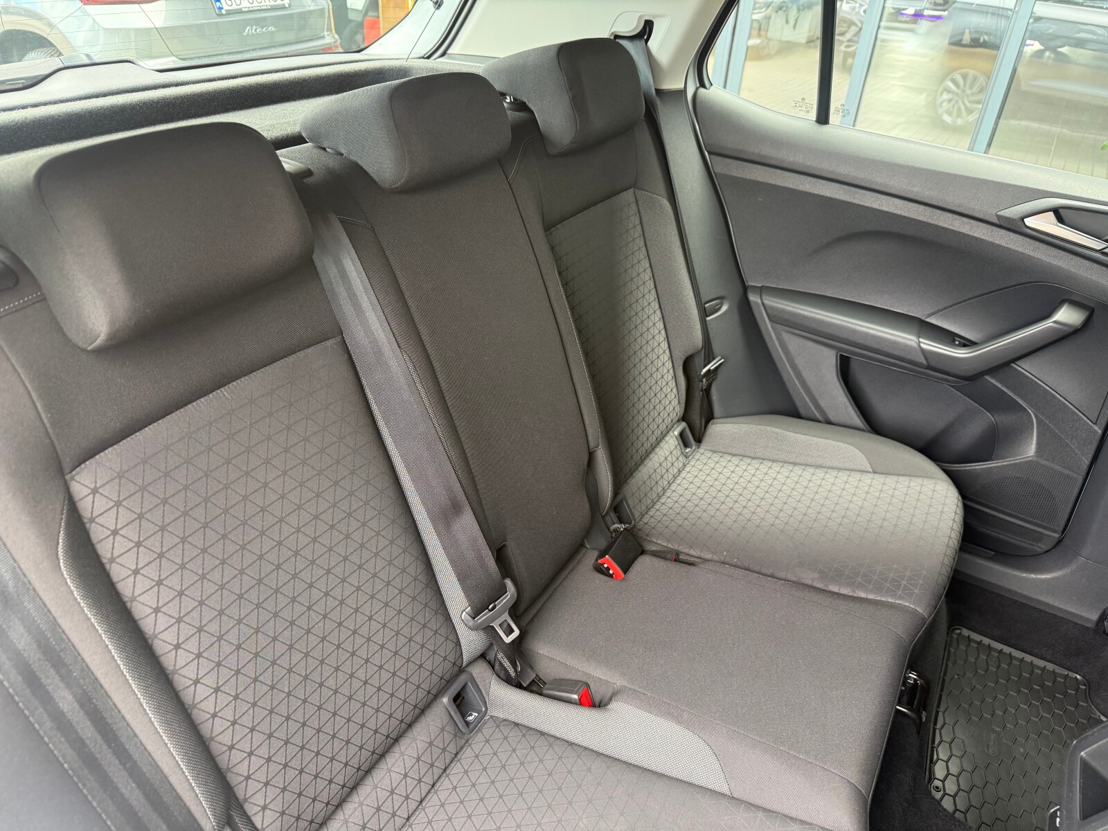 Volkswagen T-Cross - zdjęcie 16