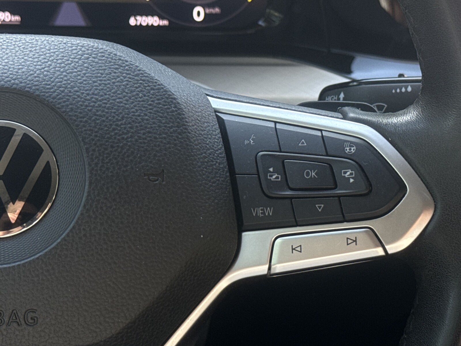 Volkswagen Golf - zdjęcie 15