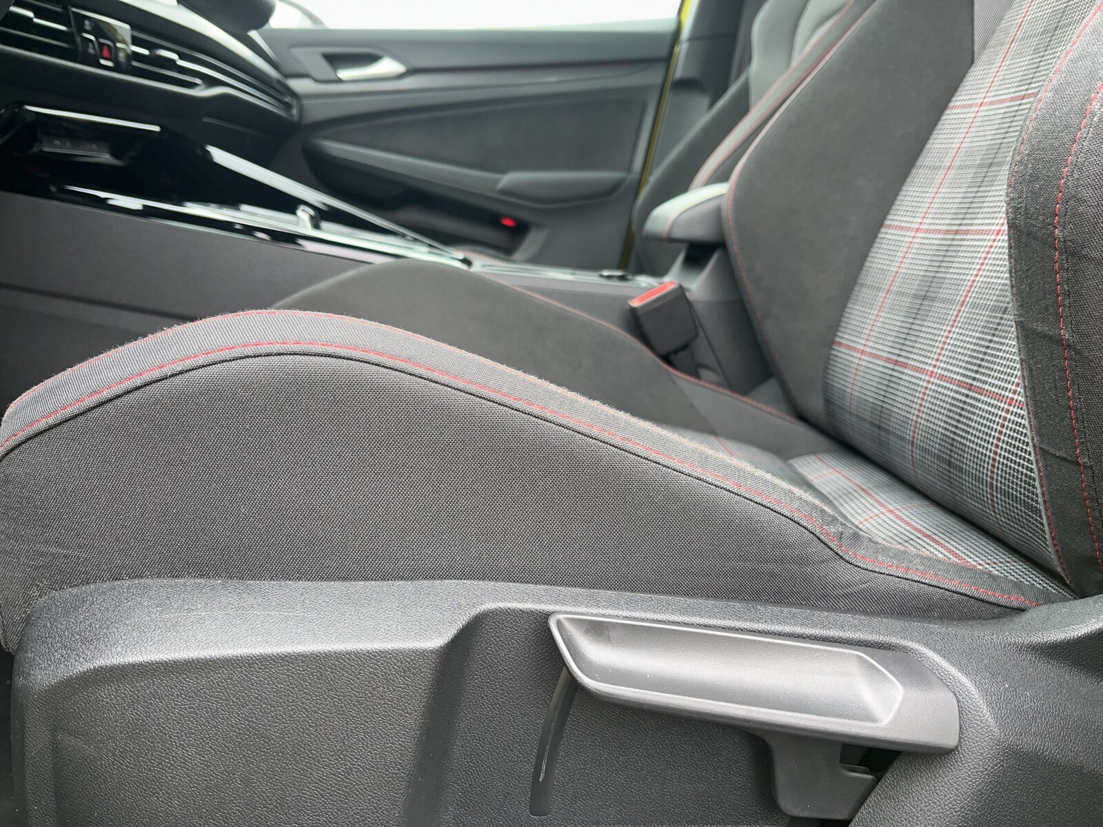 Volkswagen Golf - zdjęcie 11