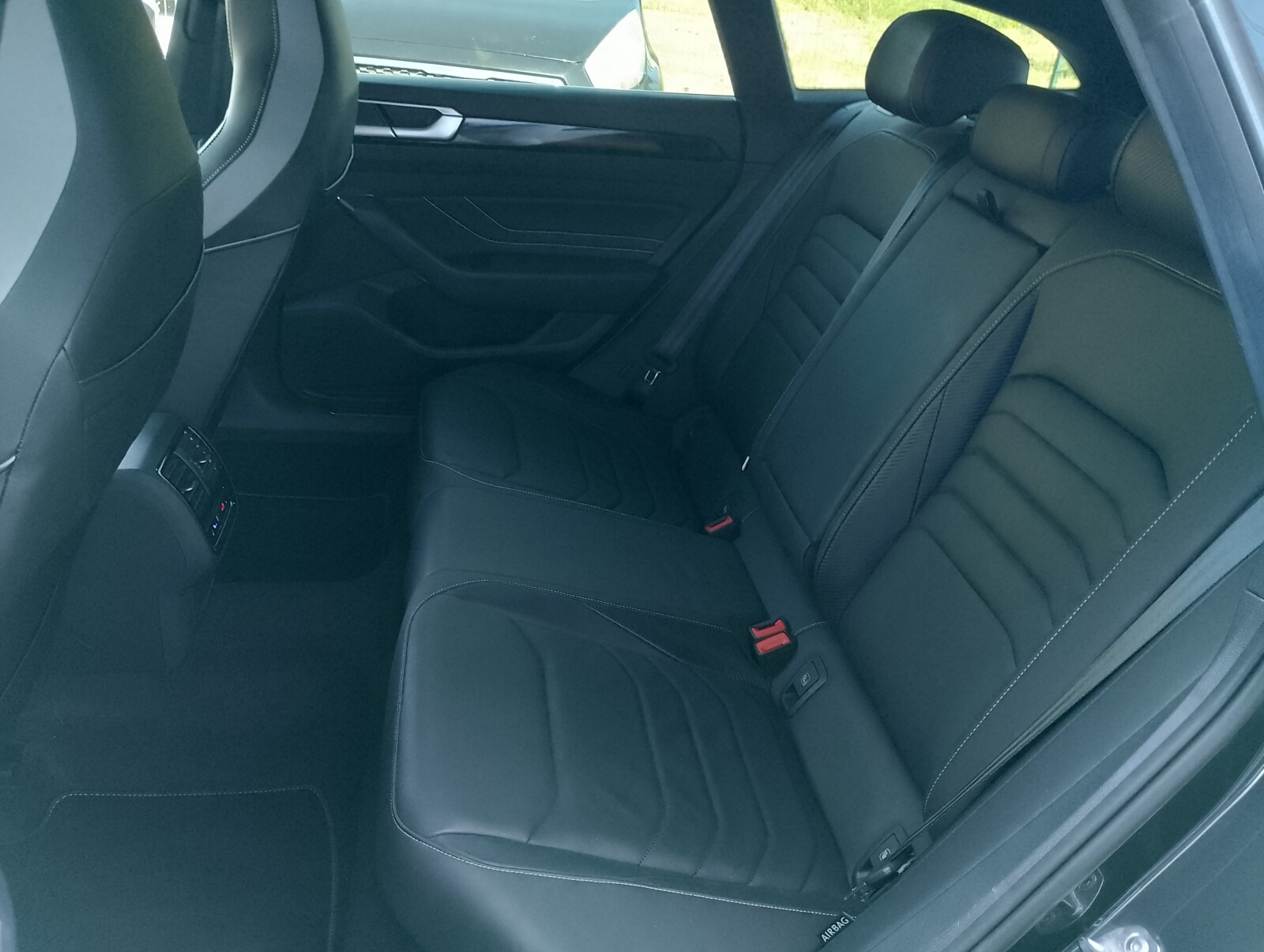 Volkswagen Arteon Shooting Brake - zdjęcie 14