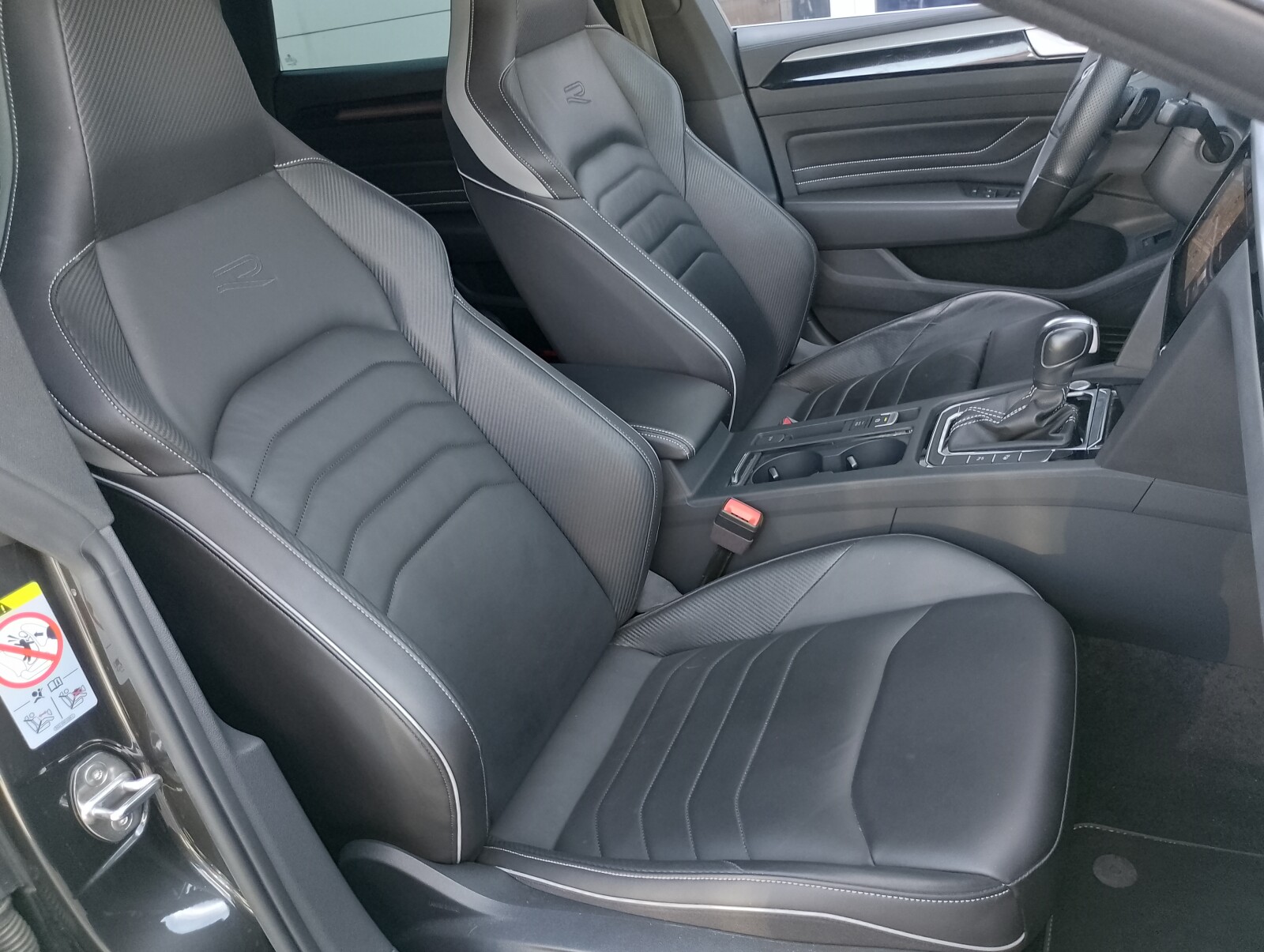 Volkswagen Arteon Shooting Brake - zdjęcie 12