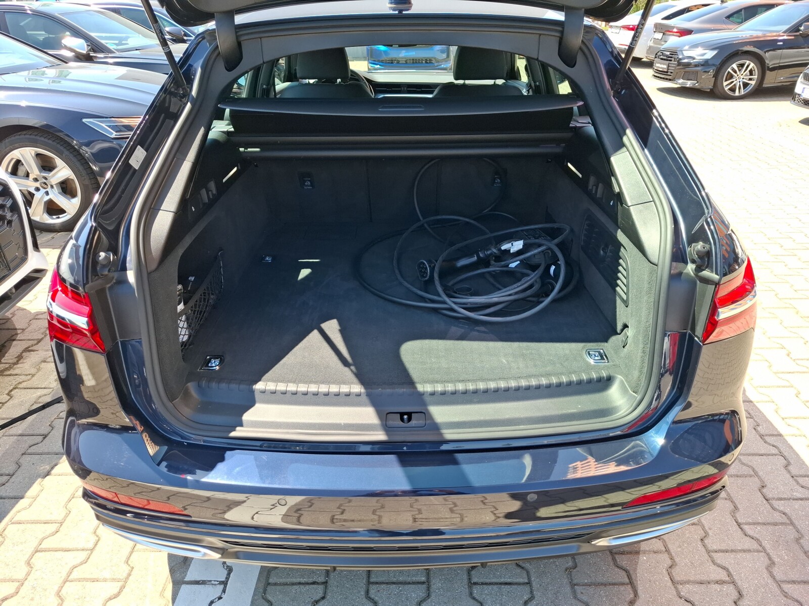 Audi A6 Avant - zdjęcie 9