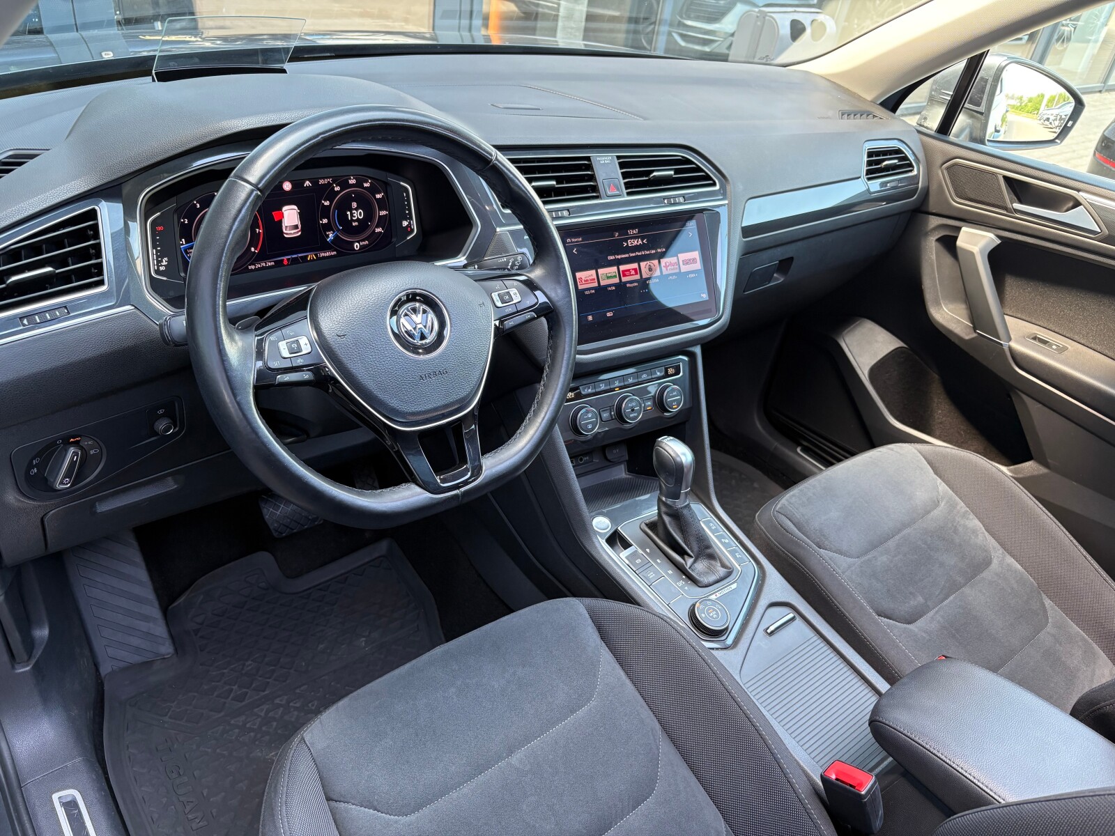 Volkswagen Tiguan Allspace - zdjęcie 11