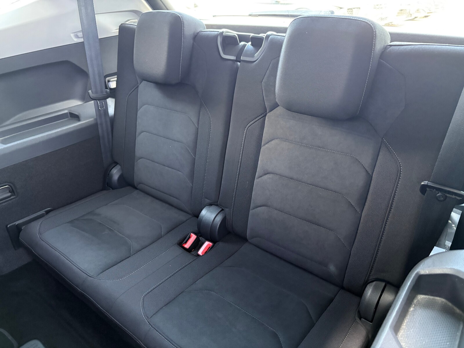 Volkswagen Tiguan Allspace - zdjęcie 15