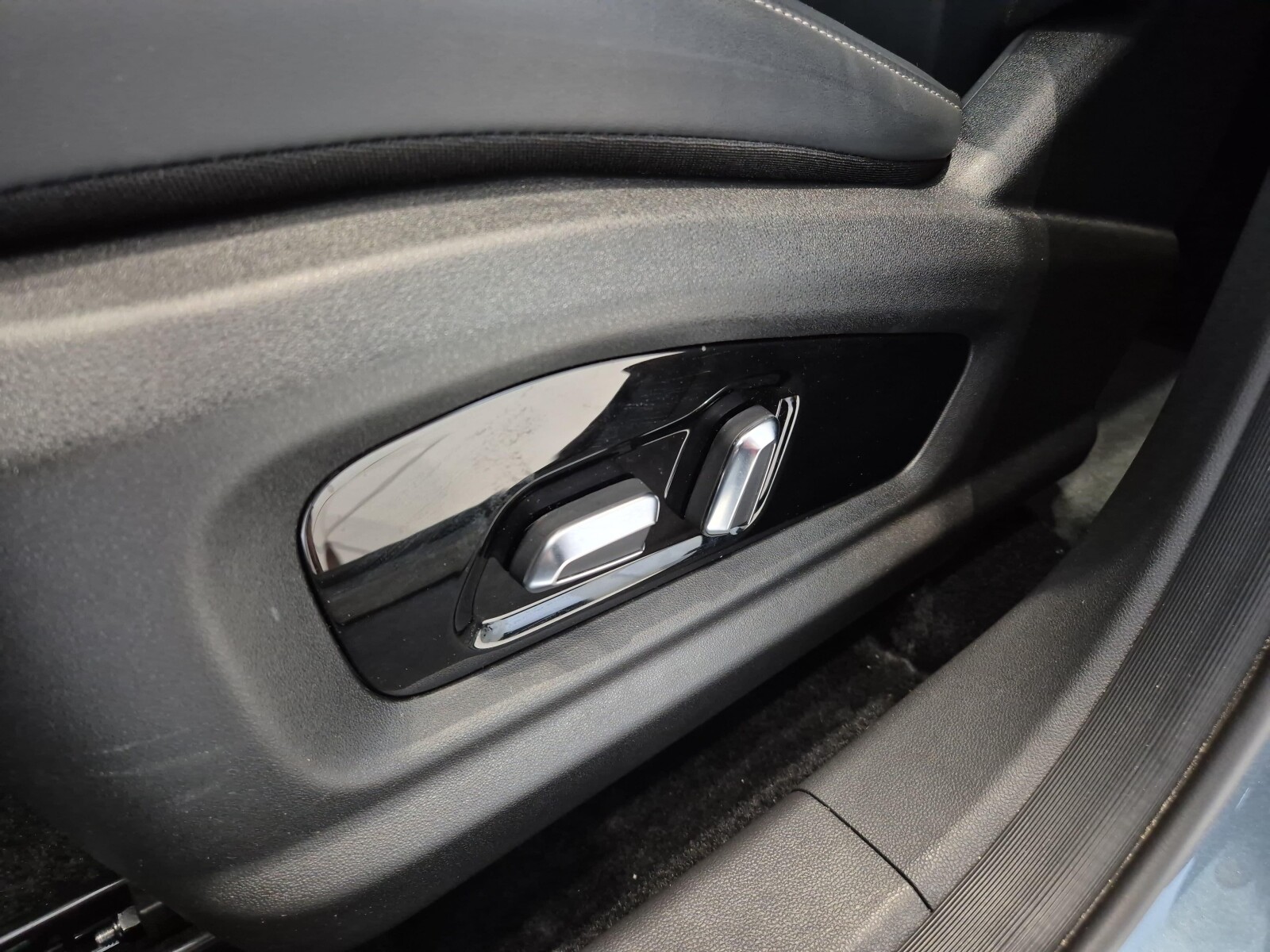 Jaecoo 7 PHEV - zdjęcie 12