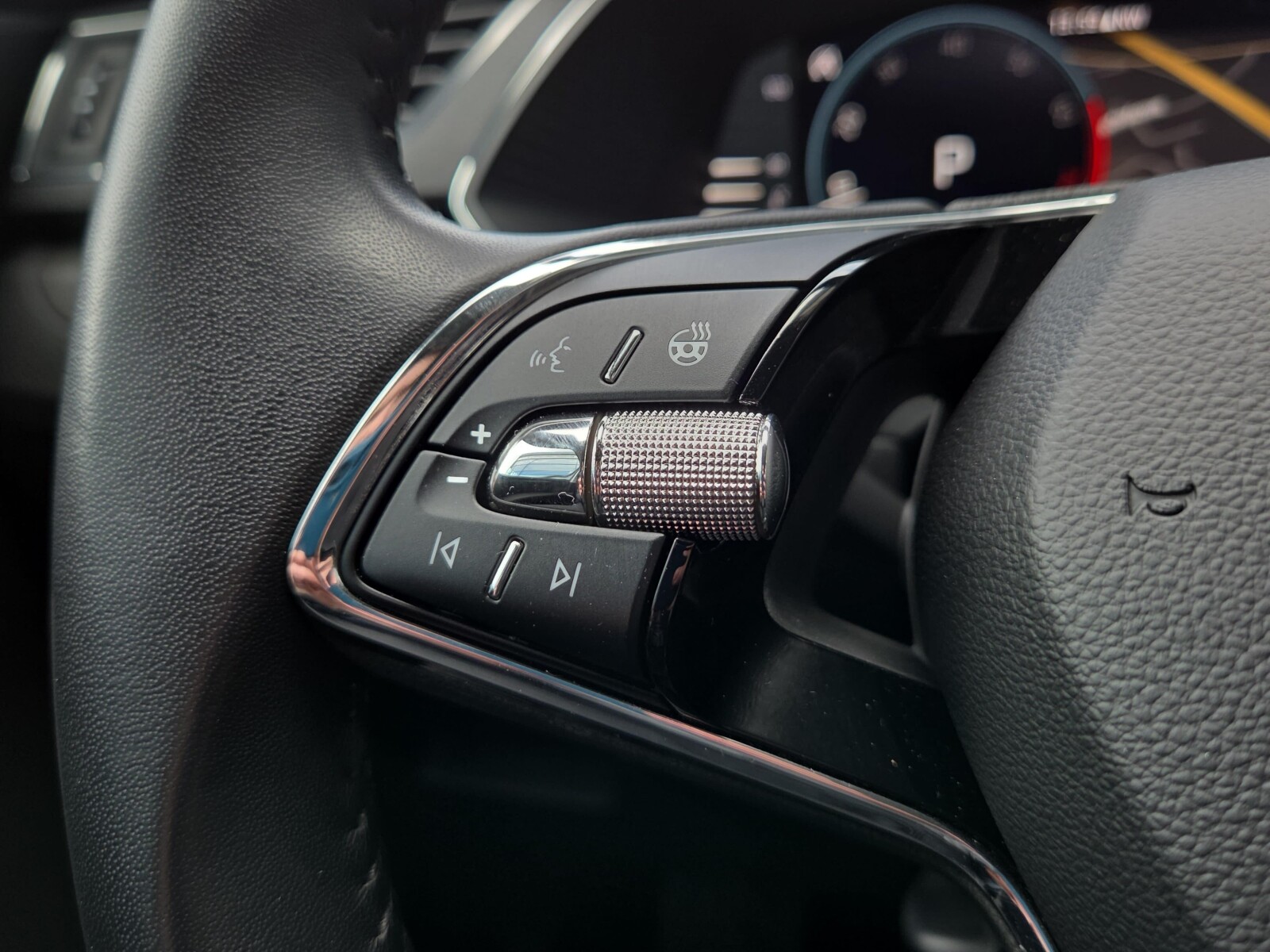 Škoda Superb - zdjęcie 16