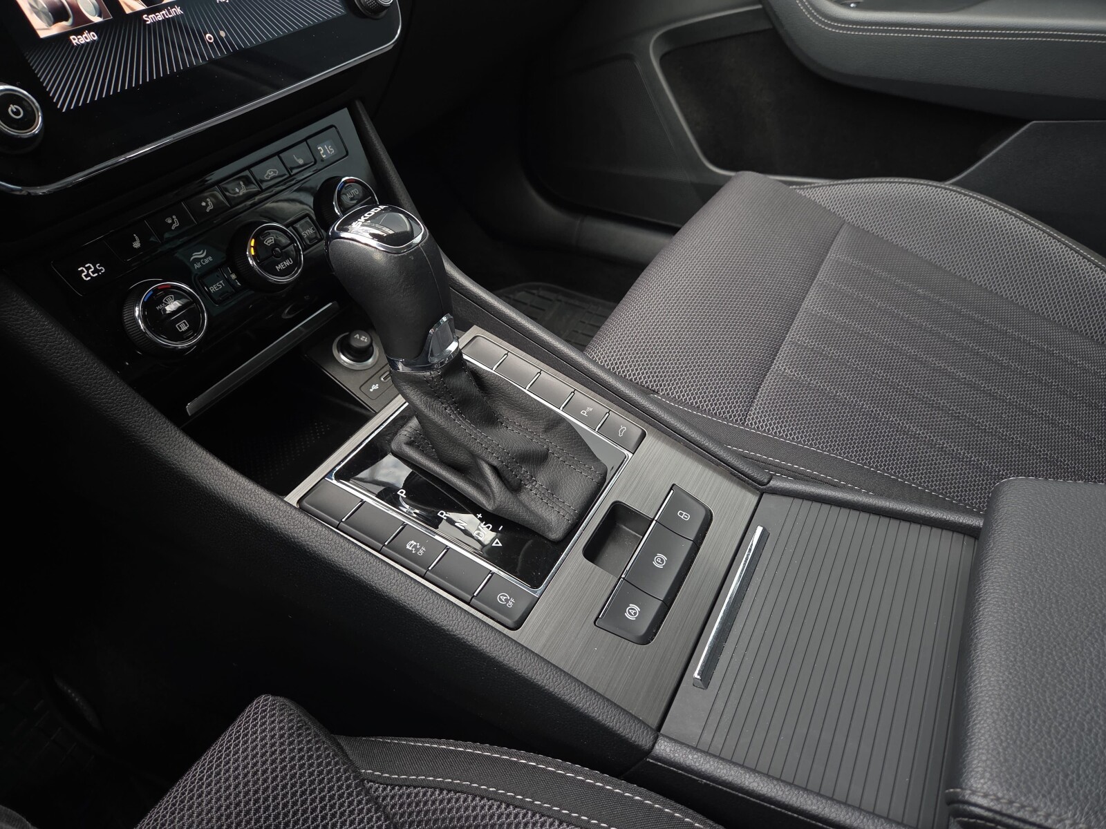 Škoda Superb - zdjęcie 13