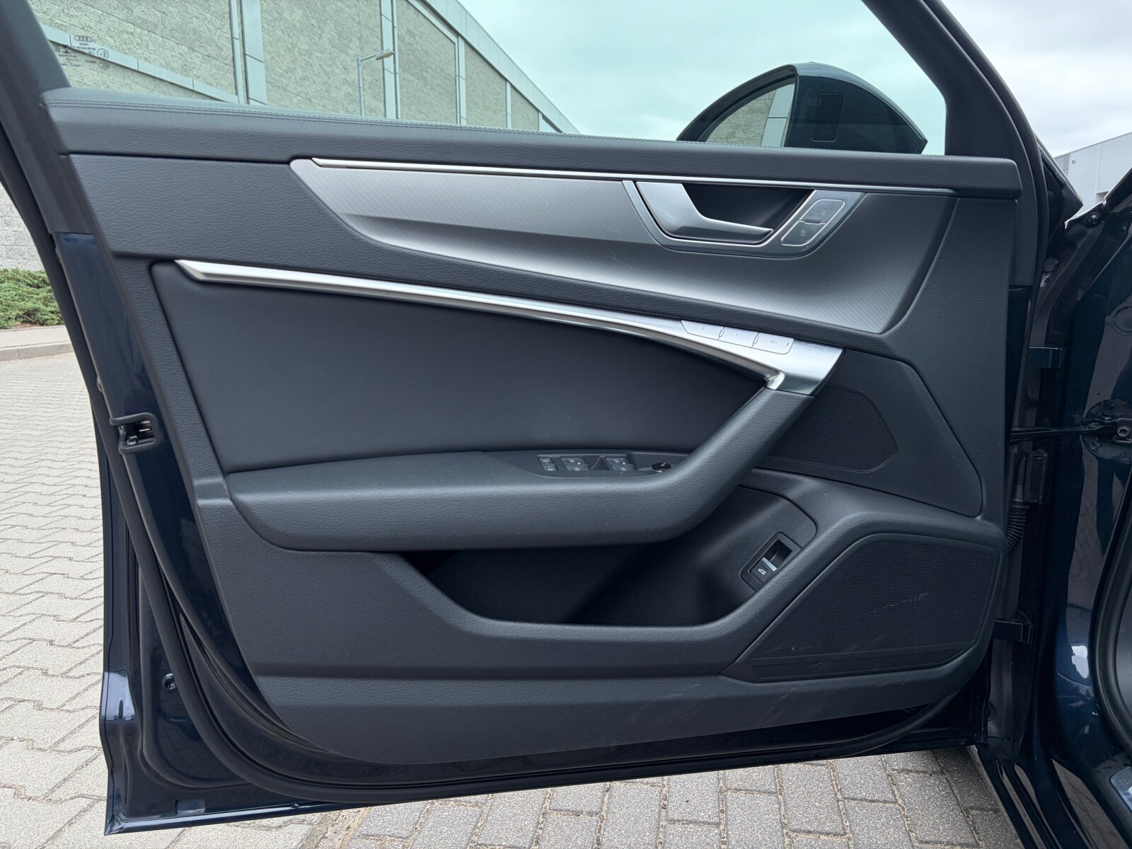 Audi A6 Avant - zdjęcie 9