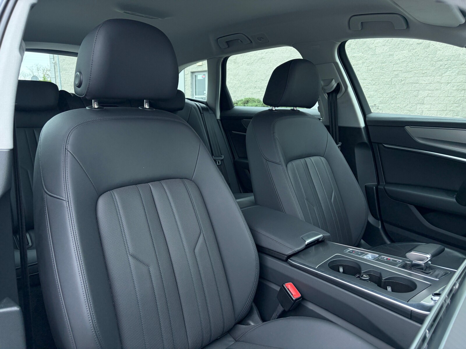 Audi A6 Avant - zdjęcie 22