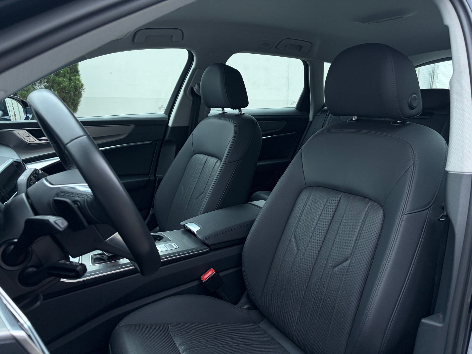 Audi A6 Avant - zdjęcie 12