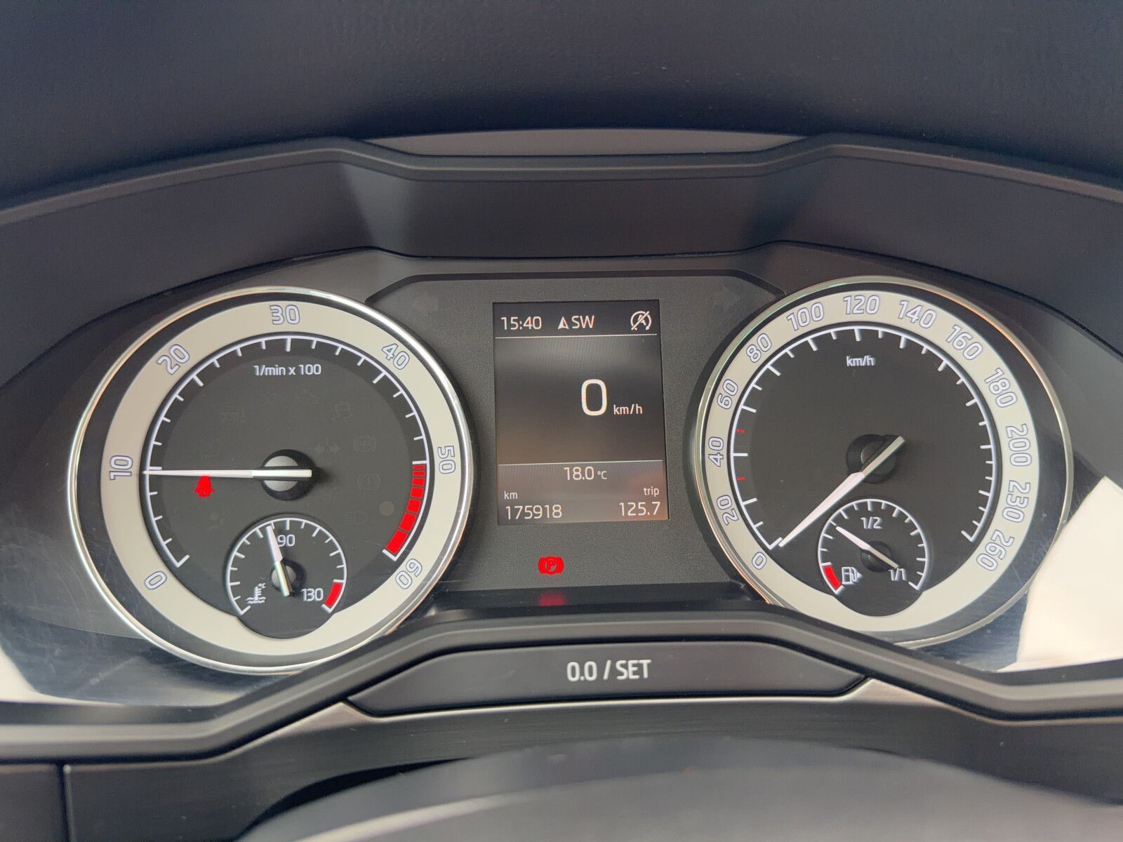 Škoda Superb Combi - zdjęcie 17