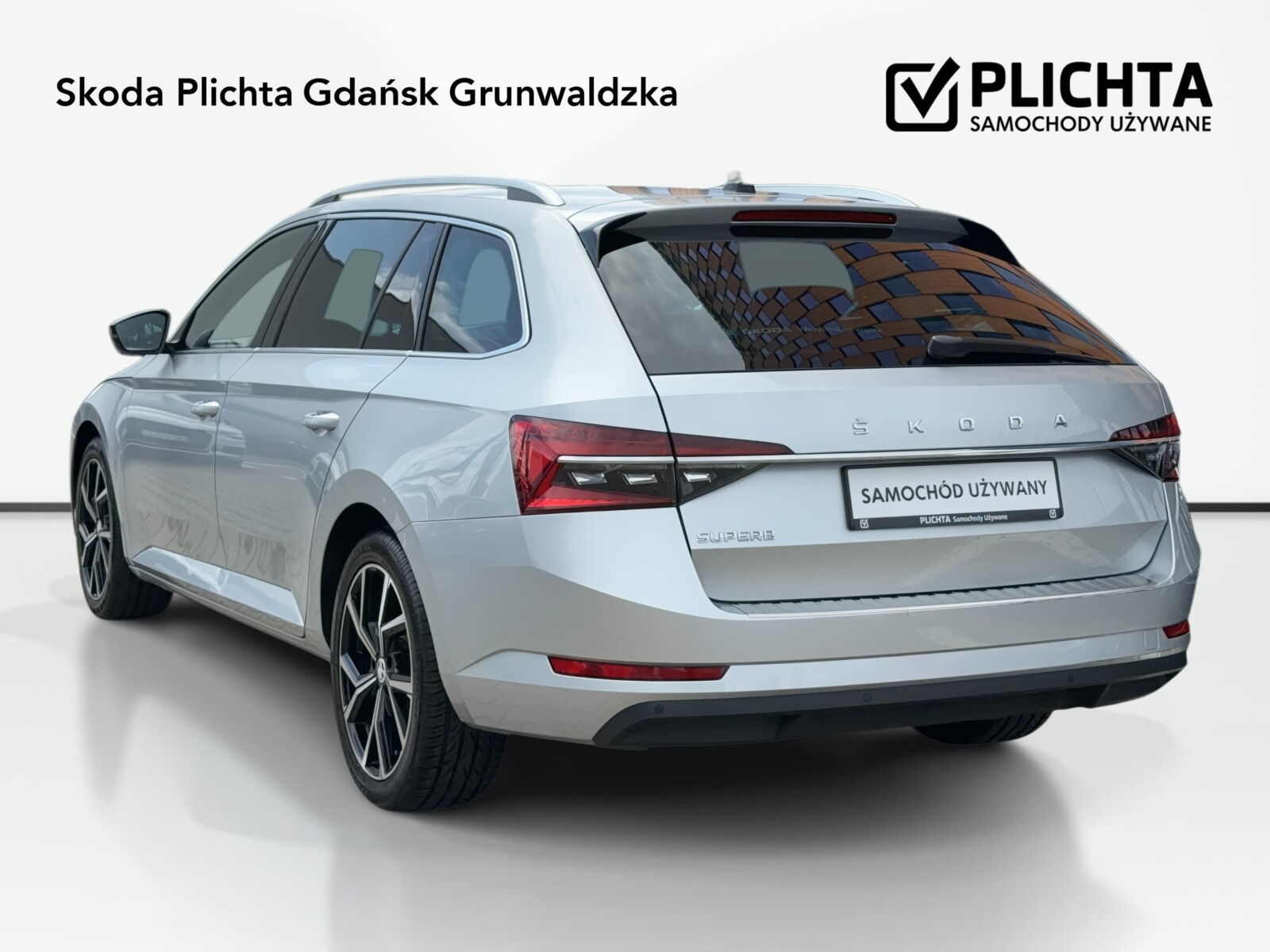 Škoda Superb Combi - zdjęcie 7