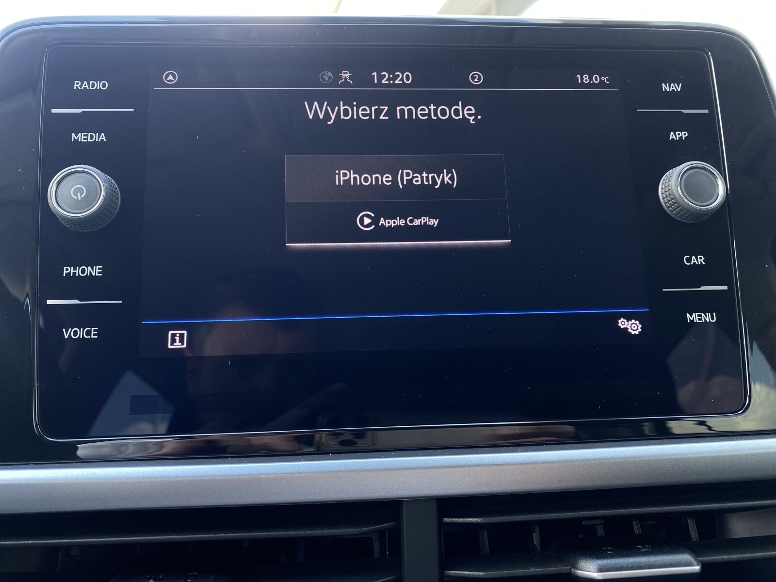 Volkswagen T-Roc - zdjęcie 21
