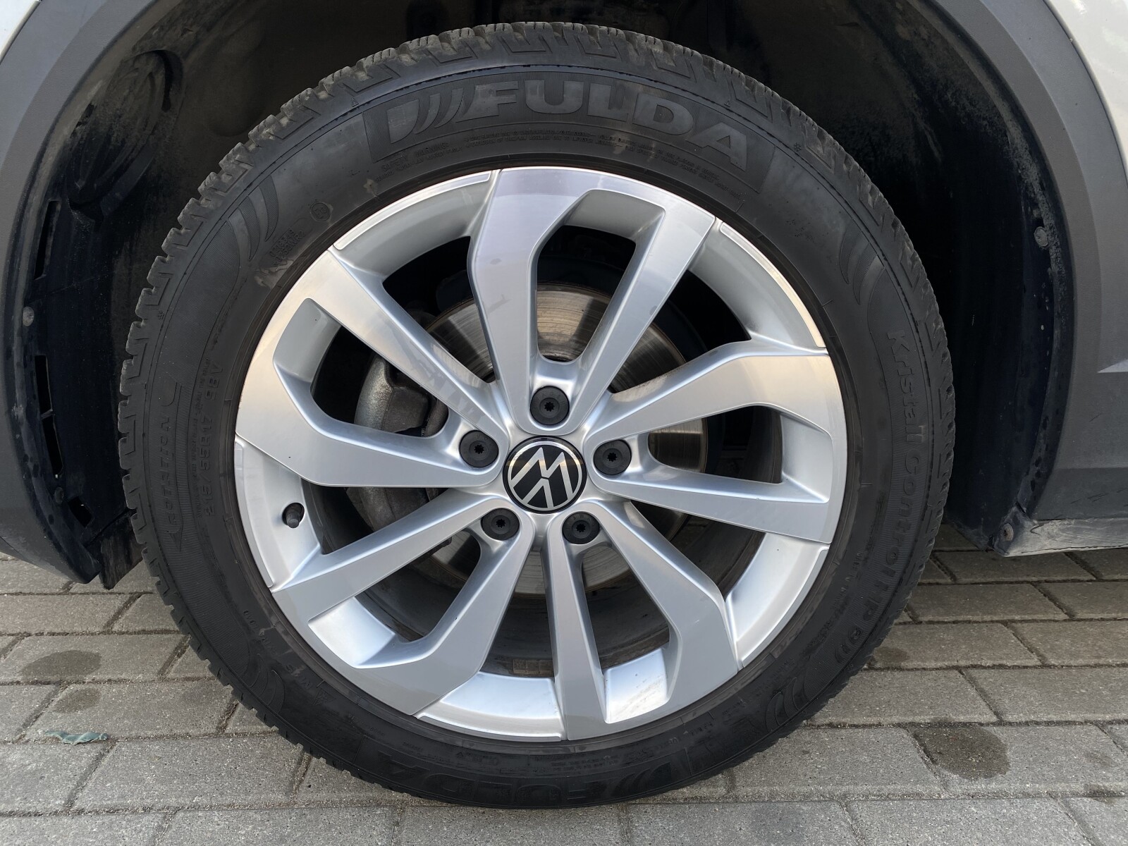 Volkswagen T-Roc - zdjęcie 31