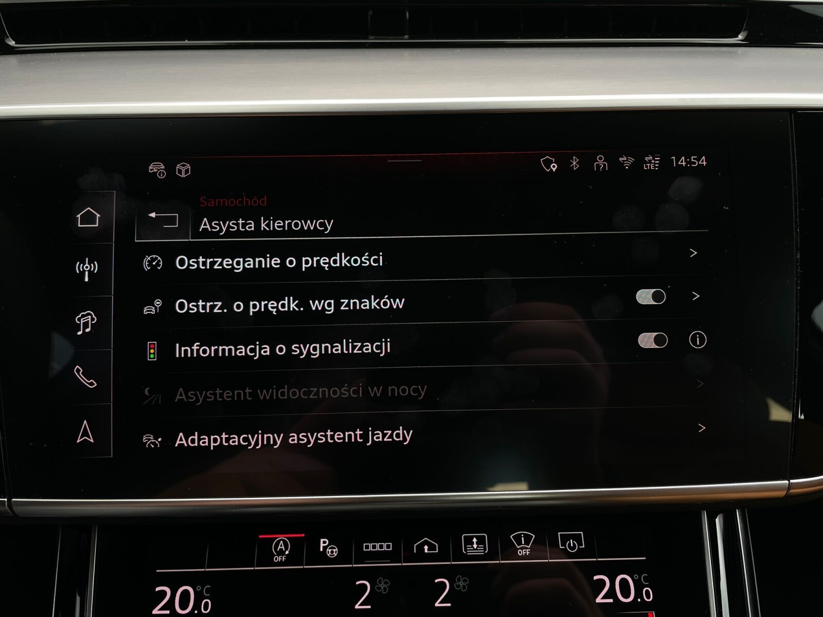 Audi A8 - zdjęcie 37