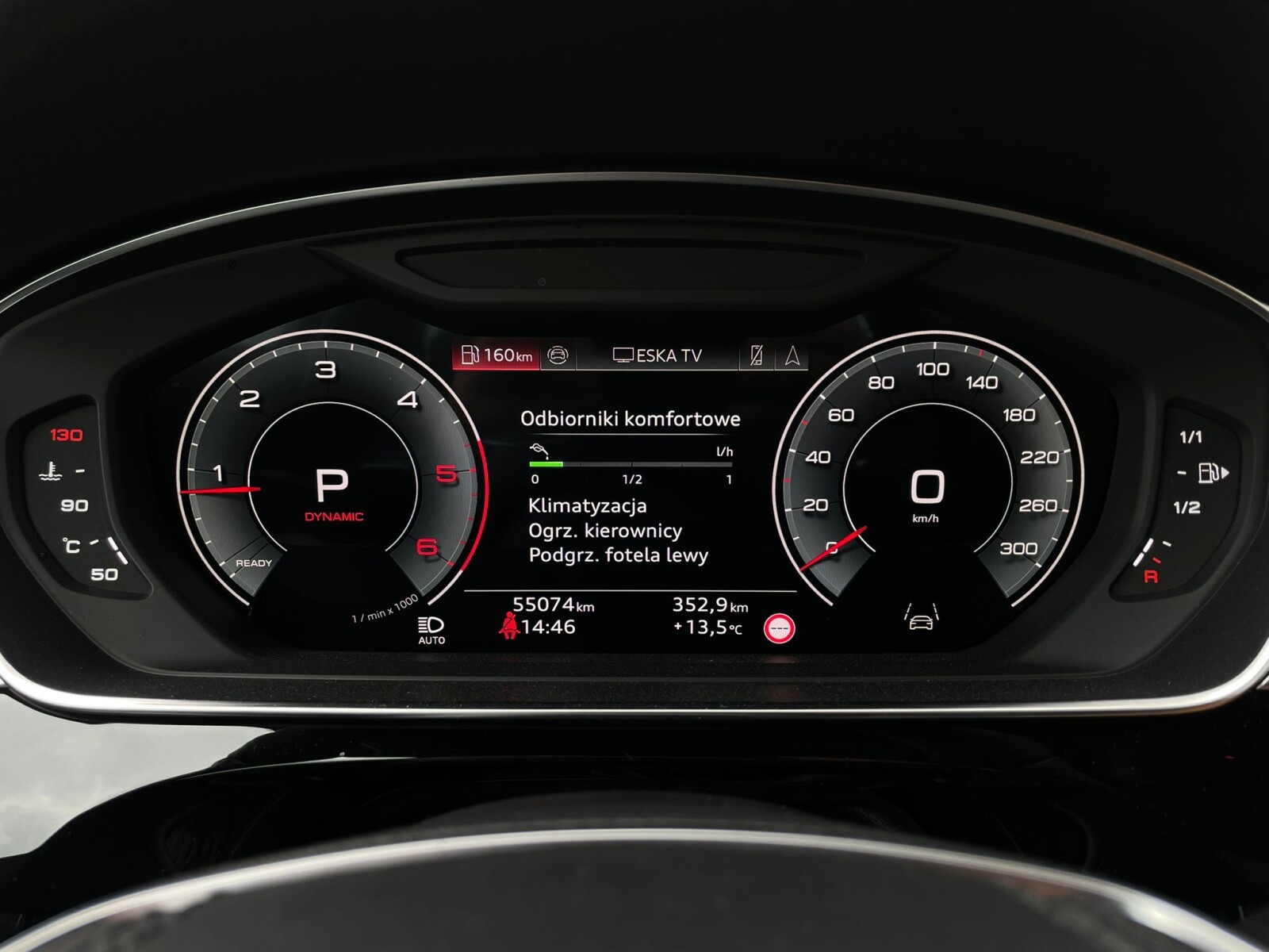 Audi A8 - zdjęcie 27
