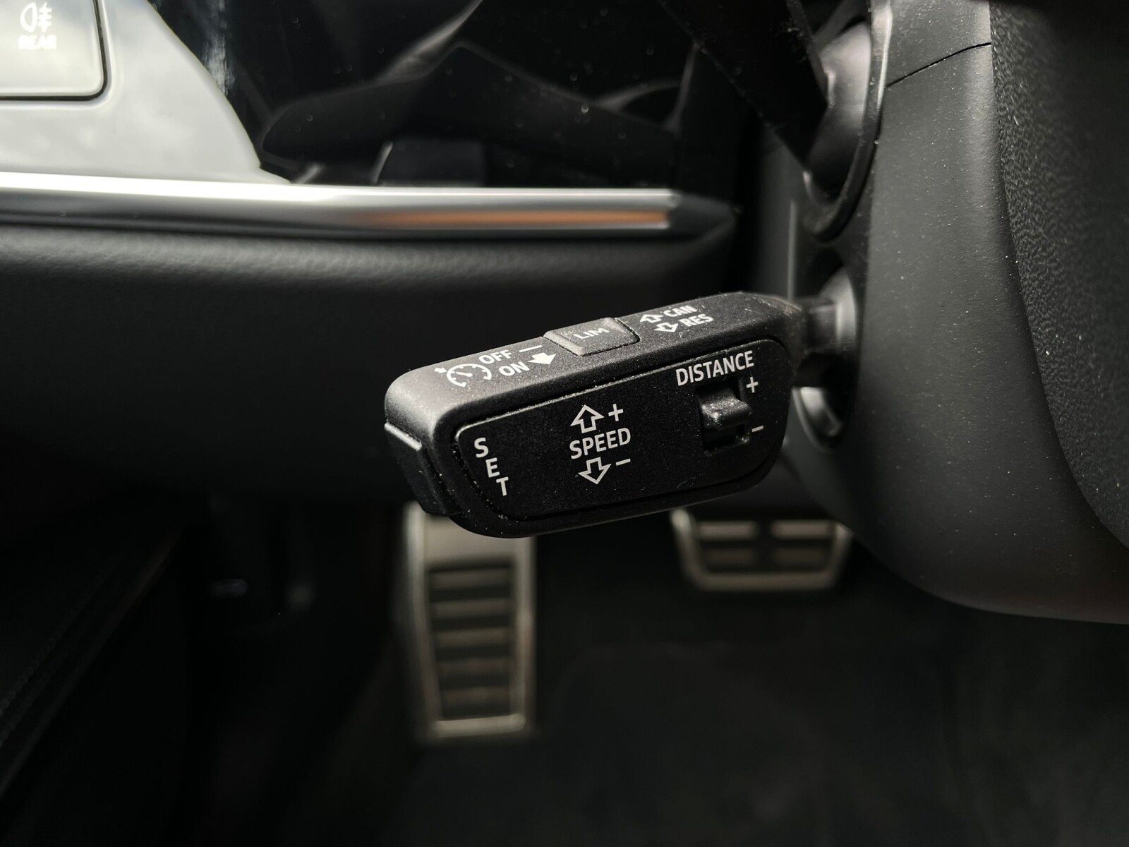 Audi A8 - zdjęcie 25