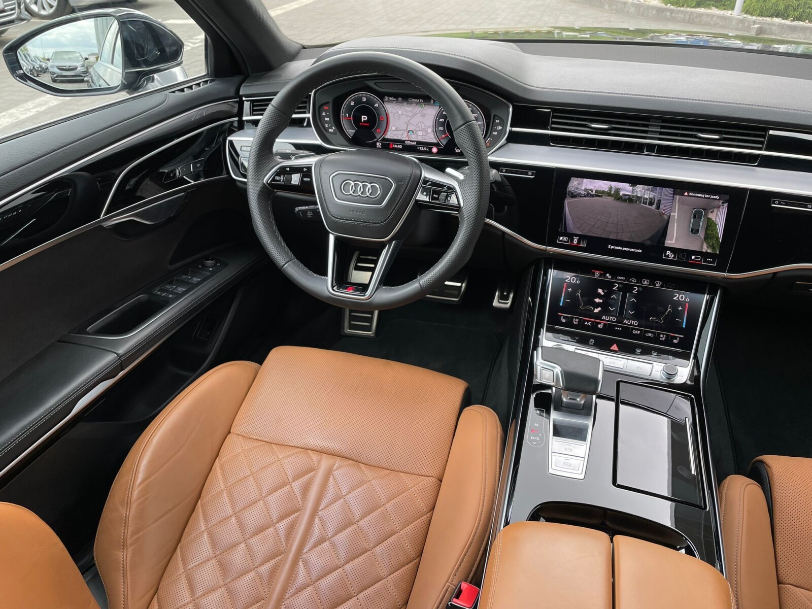 Audi A8 - zdjęcie 15