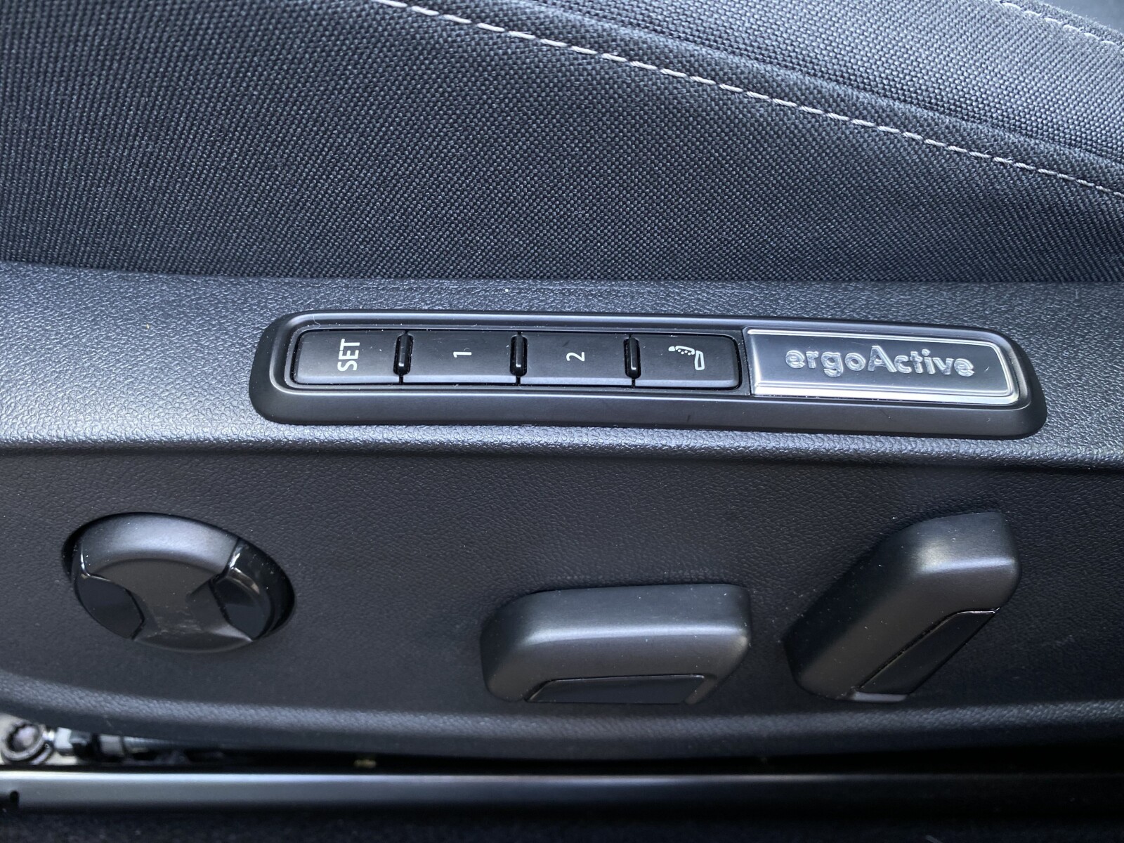 Volkswagen Golf Variant - zdjęcie 11
