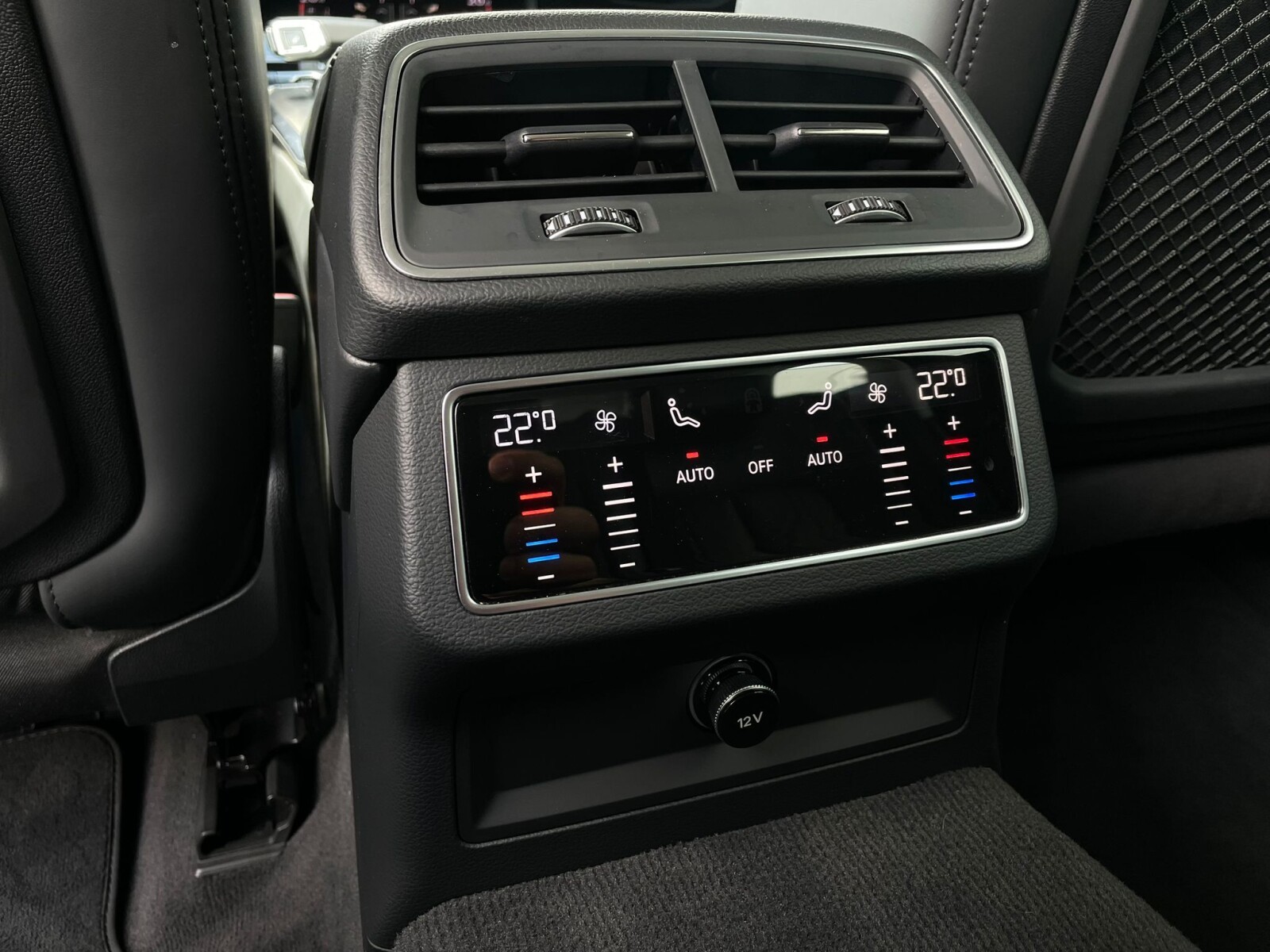 Audi A6 Avant - zdjęcie 14