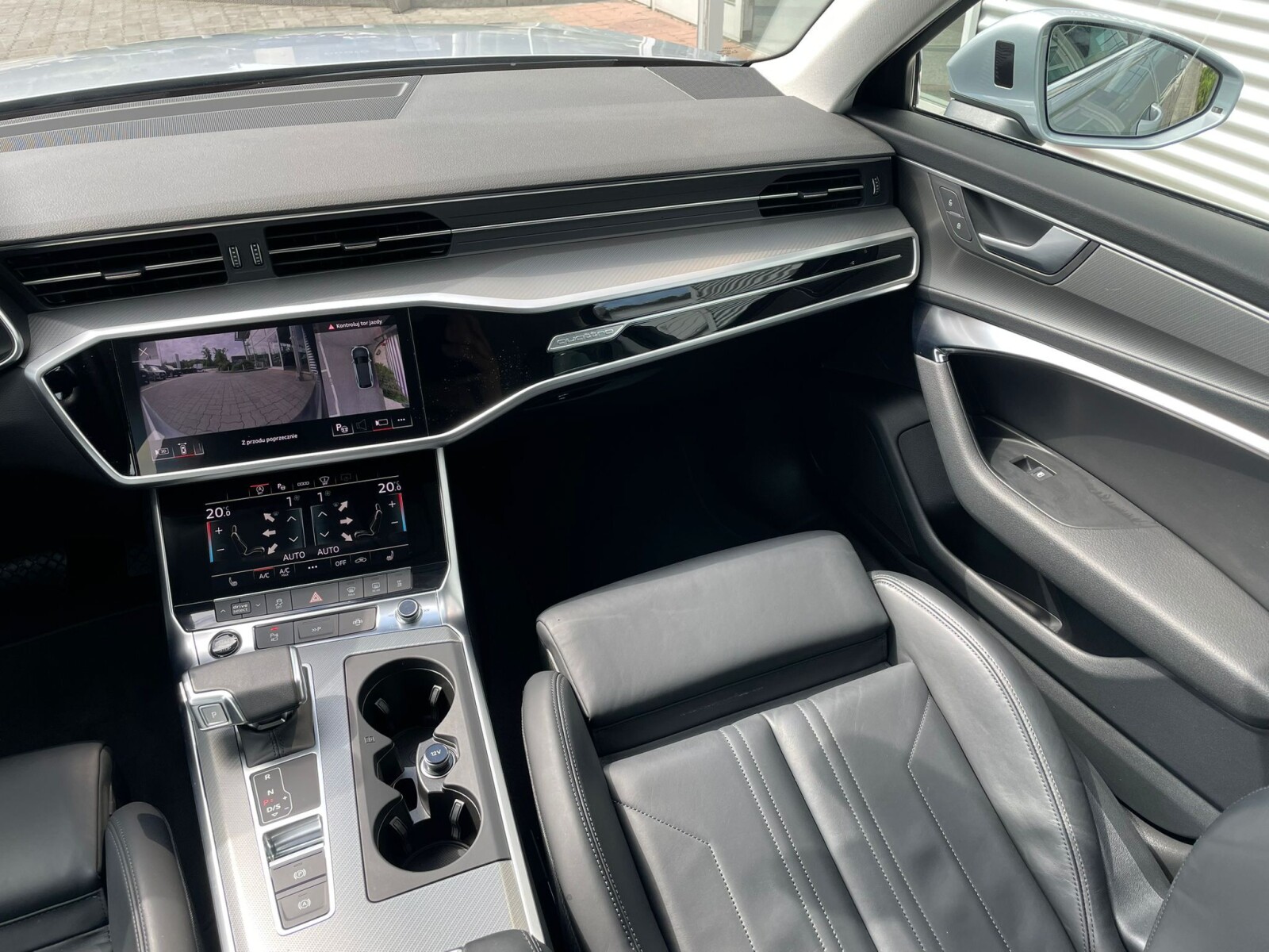 Audi A6 Avant - zdjęcie 17