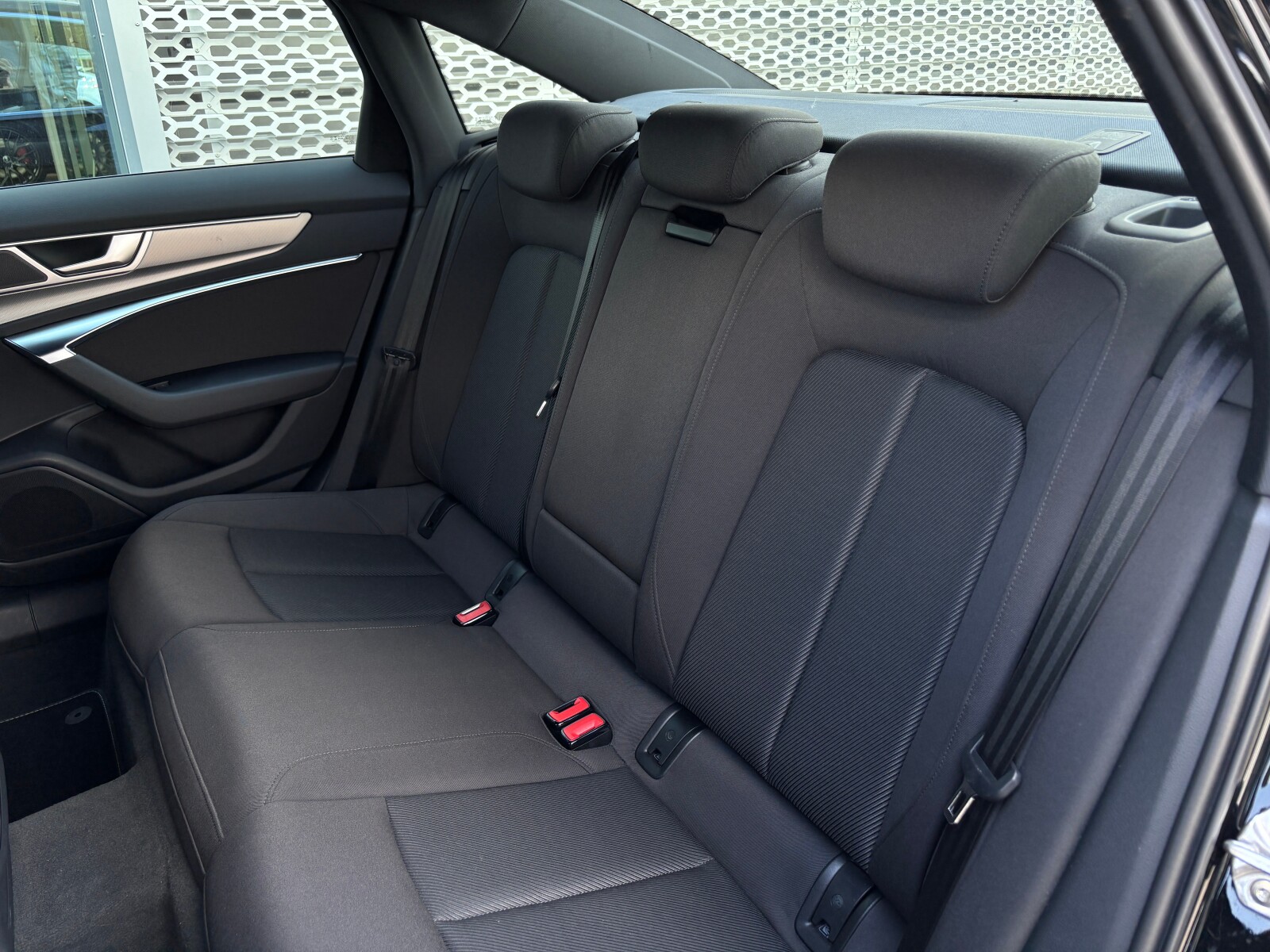 Audi A6 Limousine - zdjęcie 25